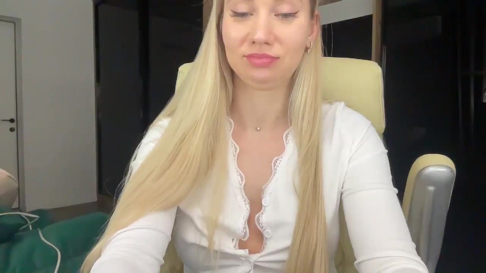 Gallery image thumbnail from Miss_Sylvia's myfreecams stream on, 02/20/2026, 23:01 image 16 of 20