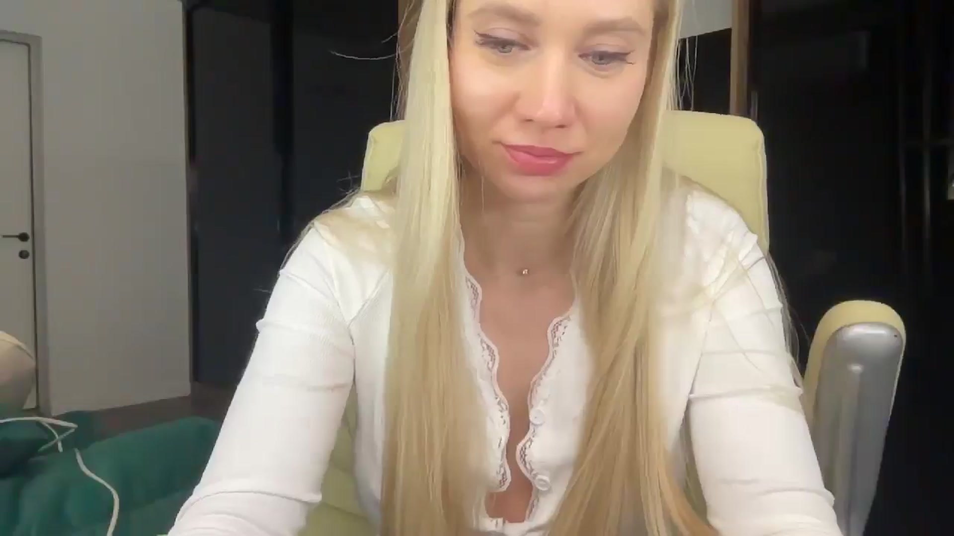 Gallery image thumbnail from Miss_Sylvia's myfreecams stream on, 02/20/2026, 23:01 image 19 of 20