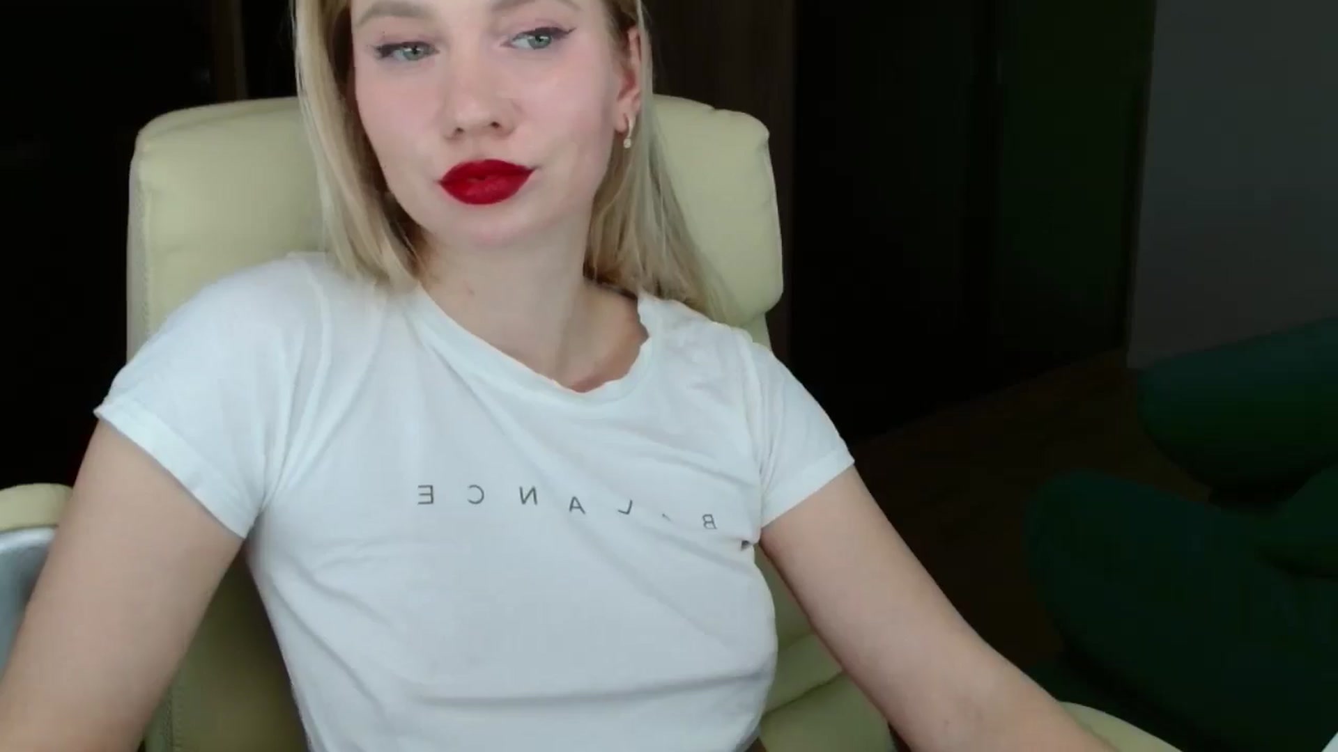 Gallery image thumbnail from Miss_Sylvia's myfreecams stream on, 02/23/2026, 21:43 image 17 of 20