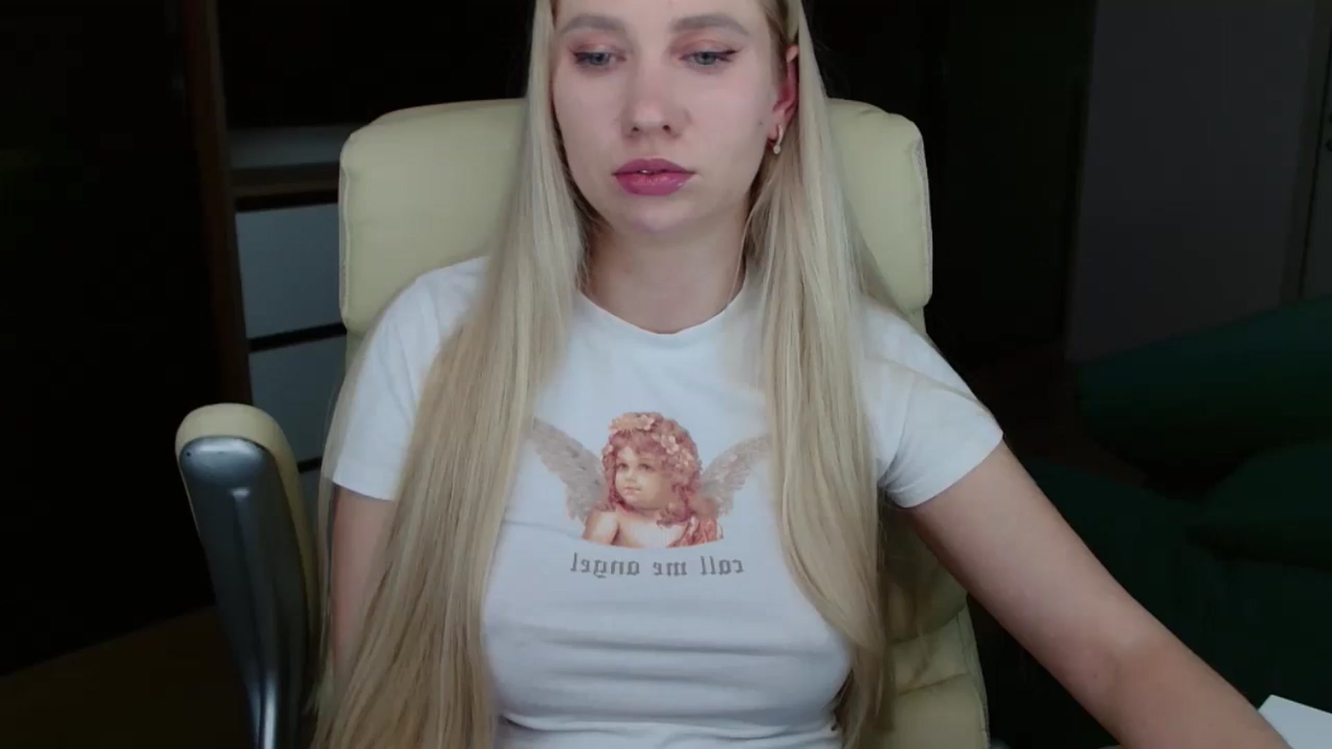 Gallery image thumbnail from Miss_Sylvia's myfreecams stream on, 02/24/2026, 19:05 image 17 of 20