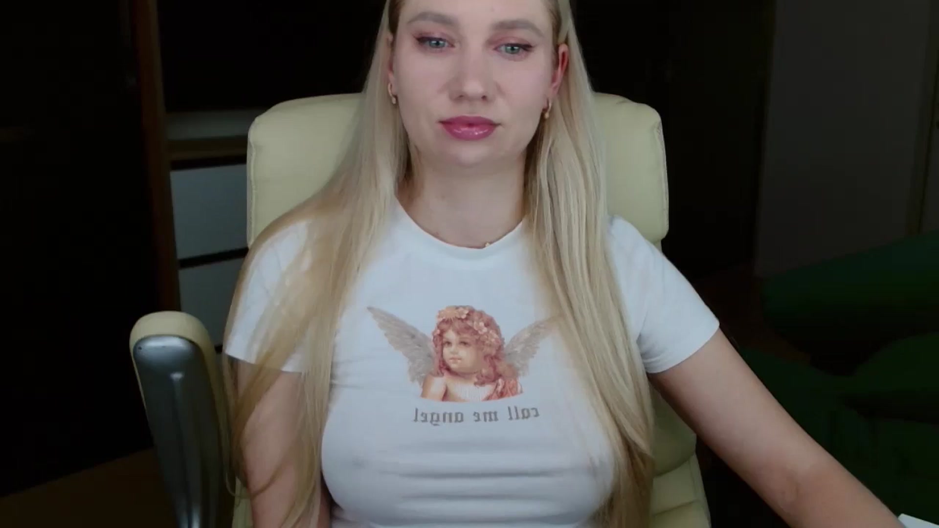 Gallery image thumbnail from Miss_Sylvia's myfreecams stream on, 02/24/2026, 19:05 image 5 of 20