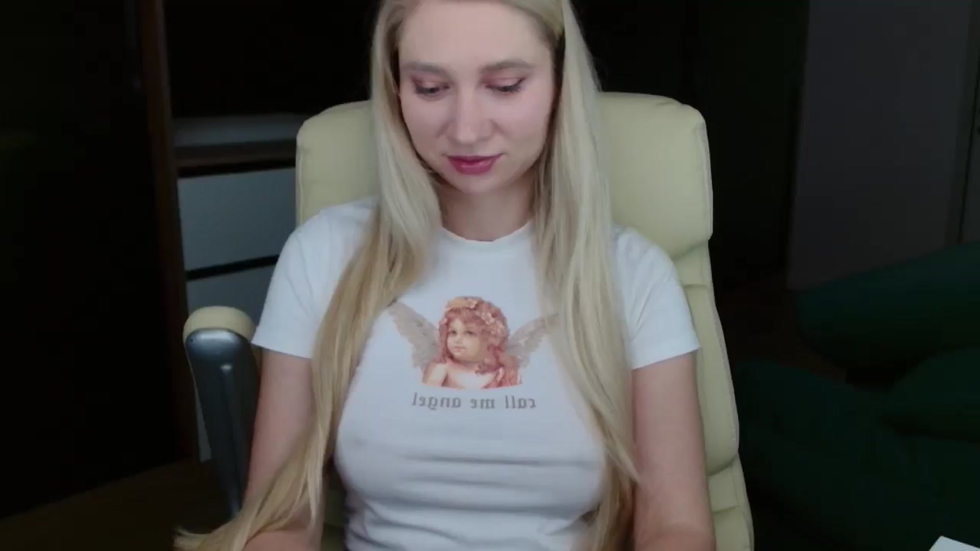Gallery image thumbnail from Miss_Sylvia's myfreecams stream on, 02/24/2026, 19:05 image 9 of 20