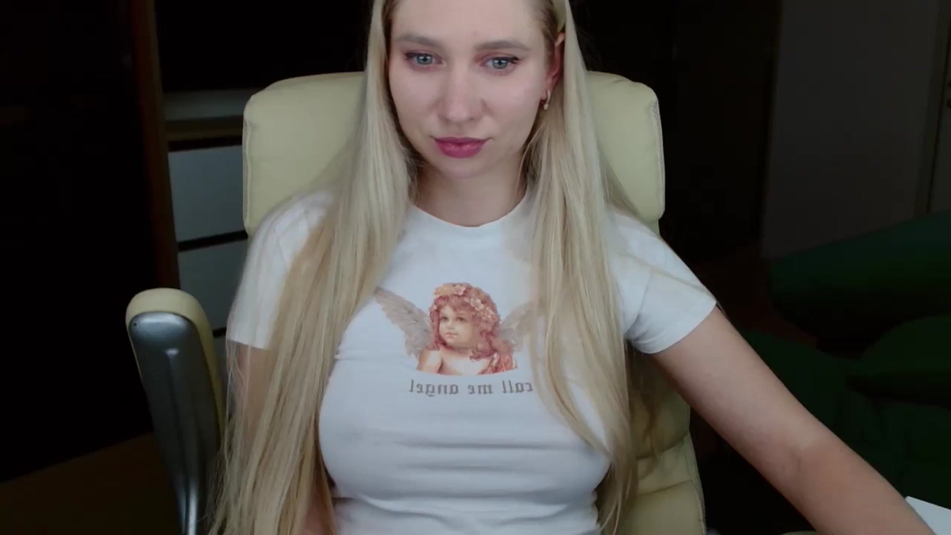 Gallery image thumbnail from Miss_Sylvia's myfreecams stream on, 02/24/2026, 19:05 image 18 of 20