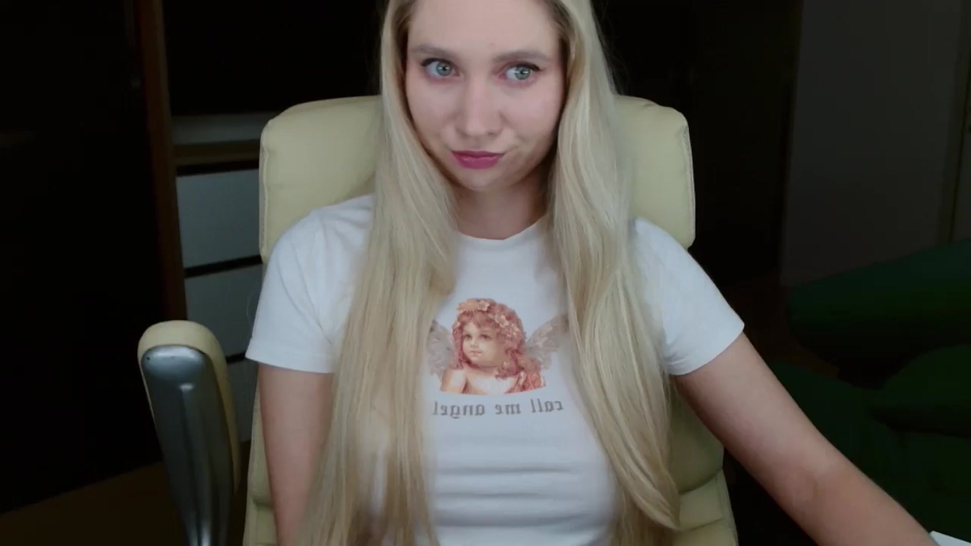 Gallery image thumbnail from Miss_Sylvia's myfreecams stream on, 02/24/2026, 19:05 image 4 of 20