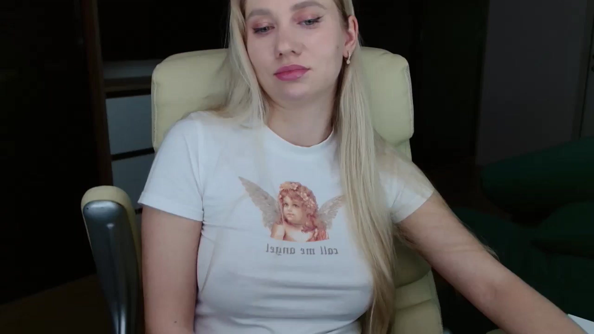 Gallery image thumbnail from Miss_Sylvia's myfreecams stream on, 02/24/2026, 21:07 image 3 of 20