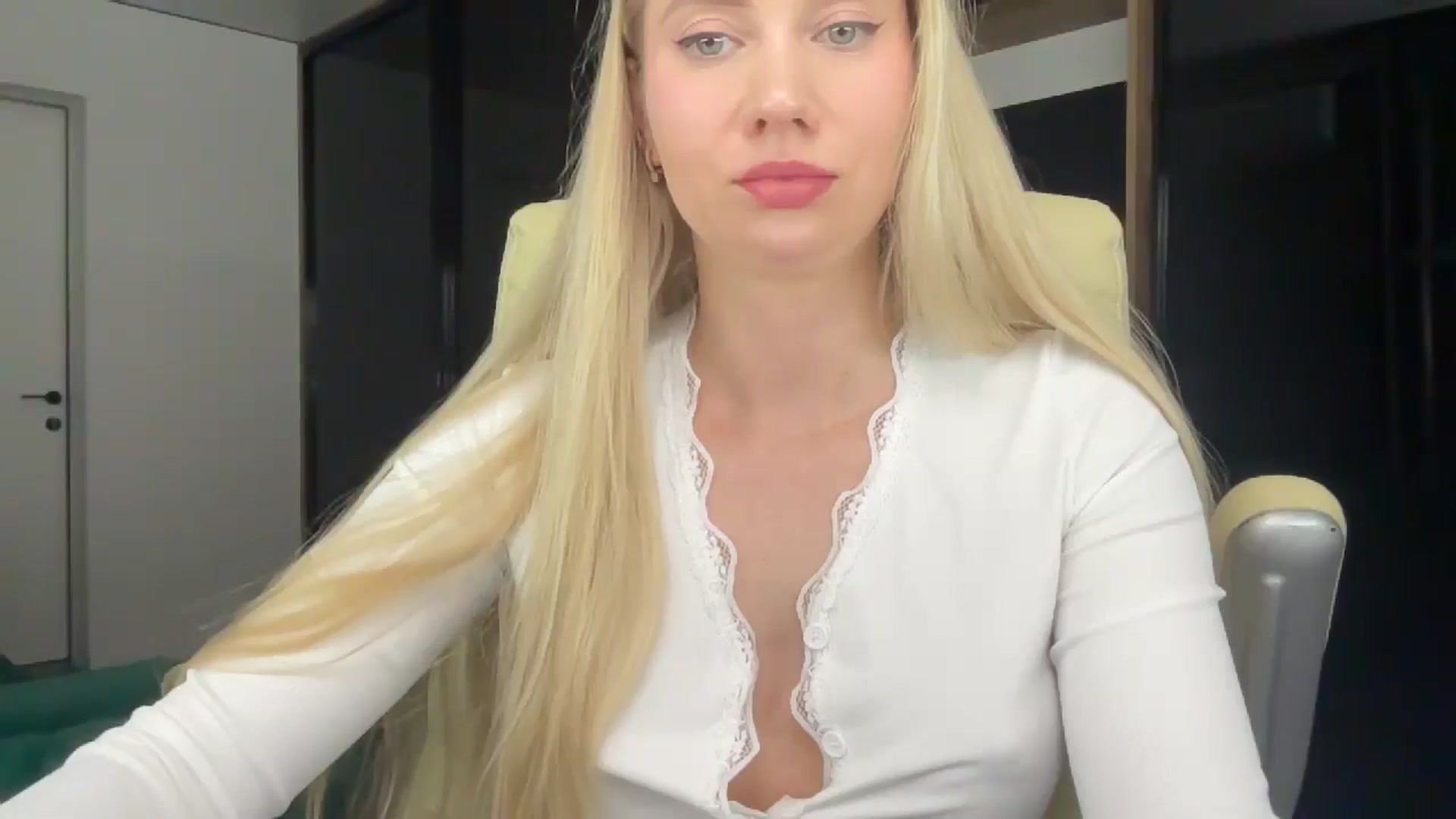 Gallery image thumbnail from Miss_Sylvia's myfreecams stream on, 02/26/2026, 20:47 image 7 of 20