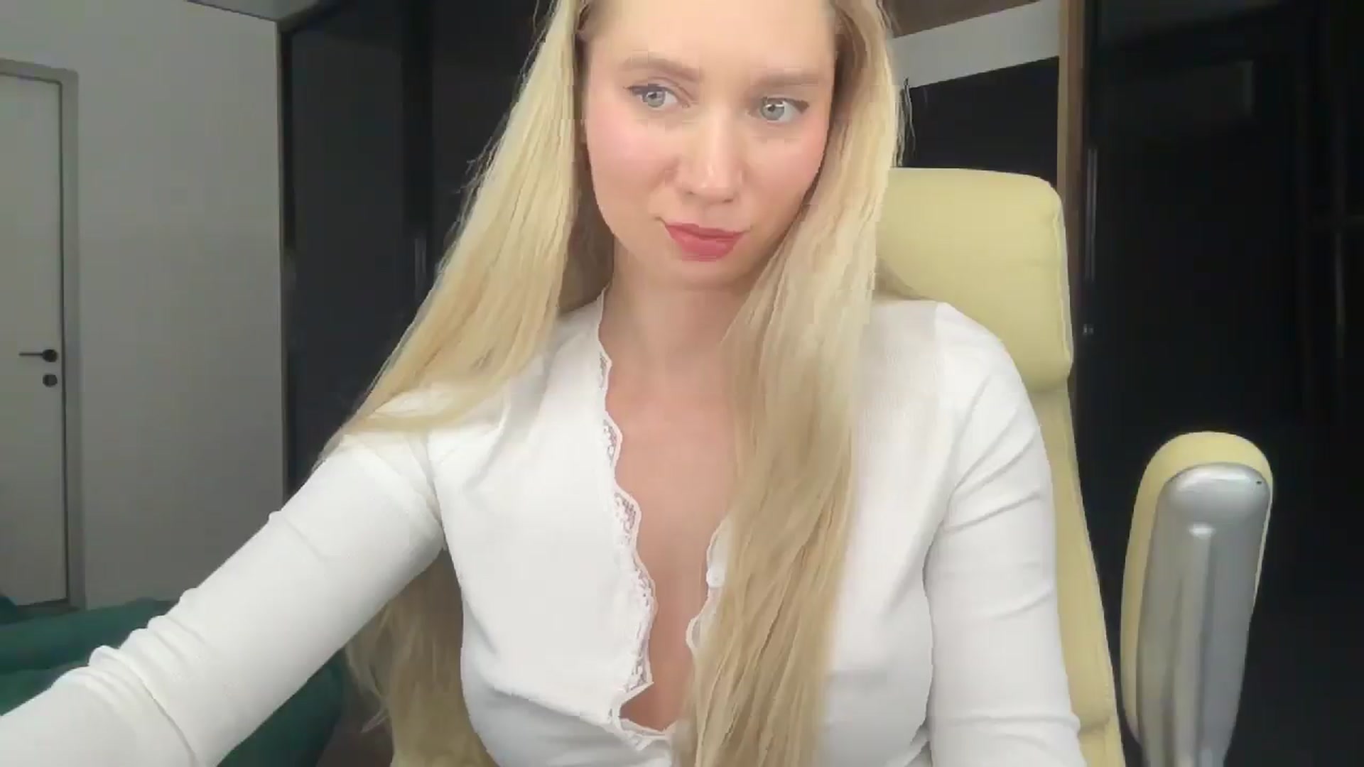 Gallery image thumbnail from Miss_Sylvia's myfreecams stream on, 02/26/2026, 20:47 image 13 of 20
