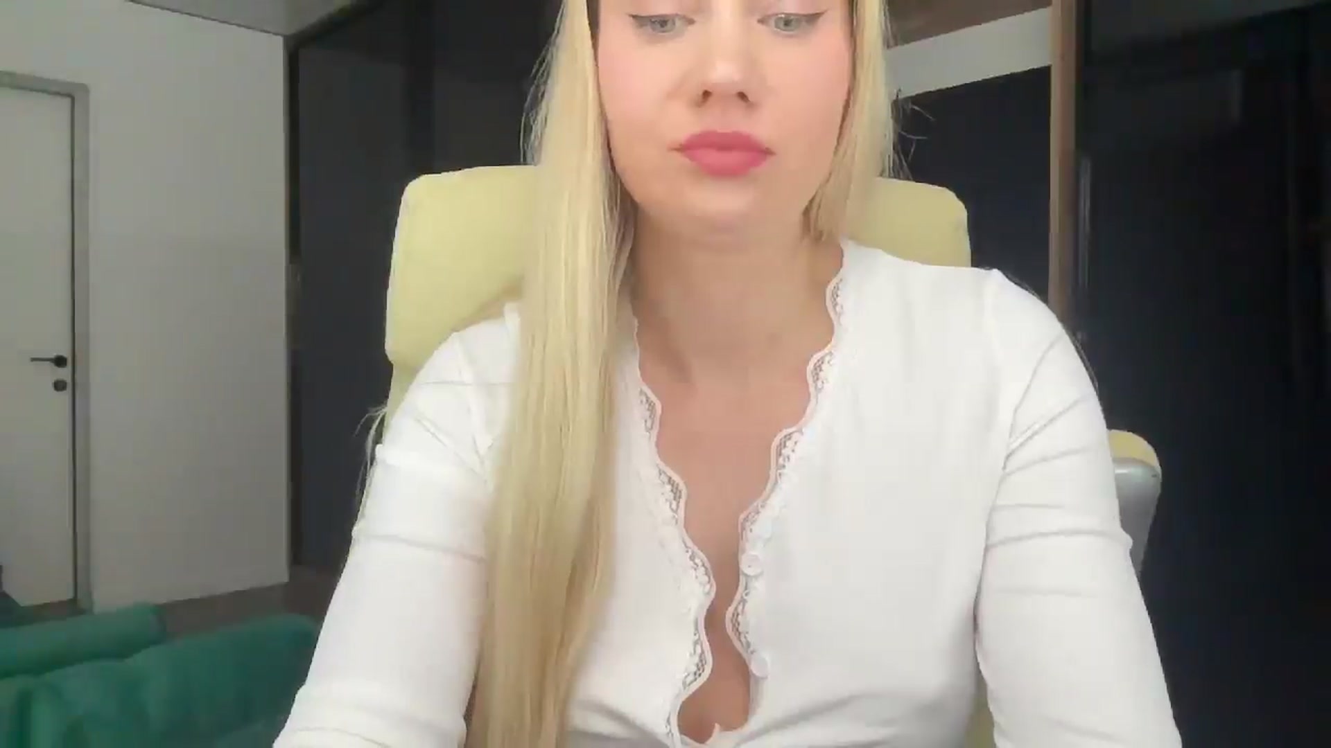 Gallery image thumbnail from Miss_Sylvia's myfreecams stream on, 02/26/2026, 22:23 image 15 of 20