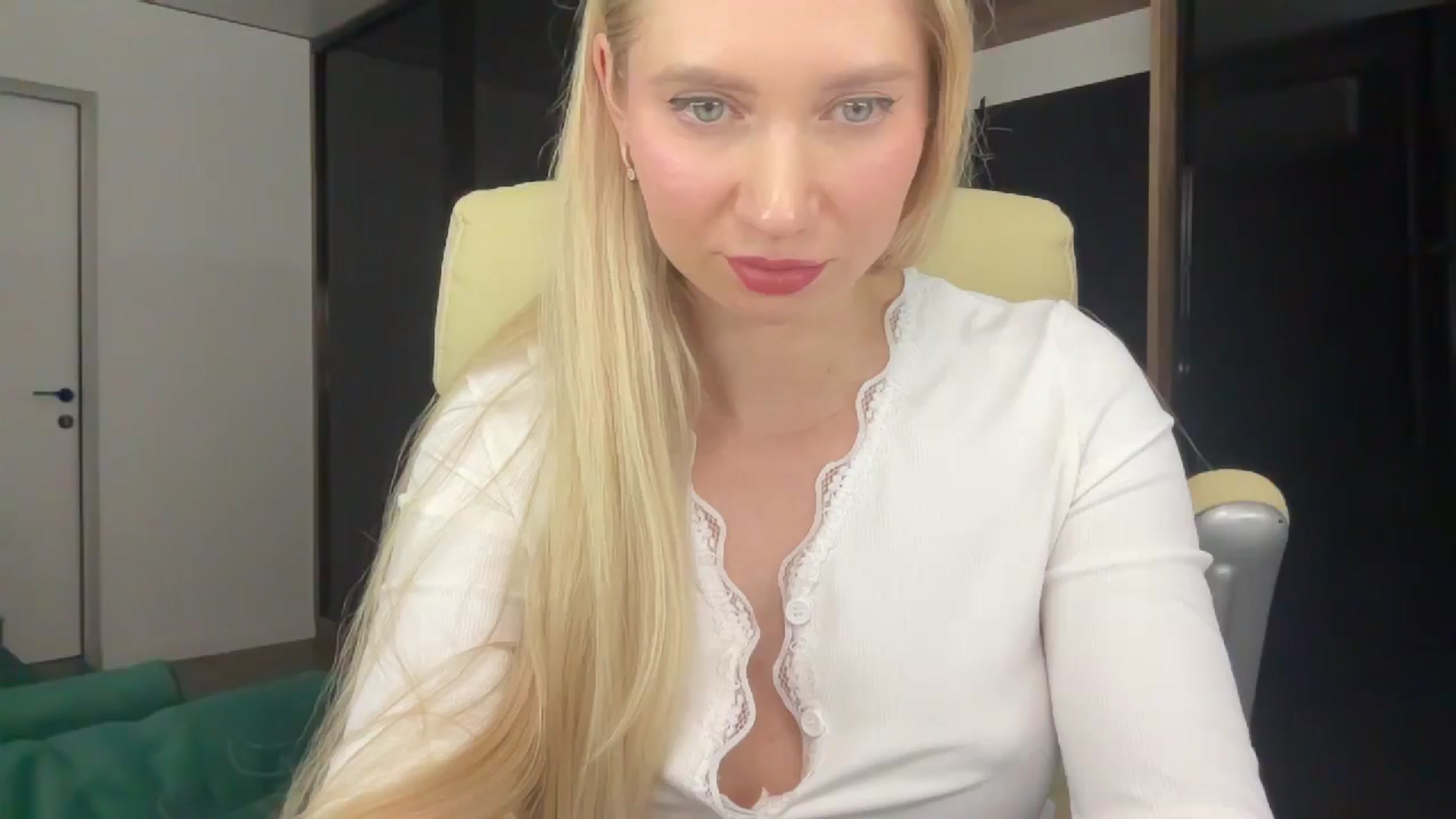 Gallery image thumbnail from Miss_Sylvia's myfreecams stream on, 02/26/2026, 22:23 image 12 of 20