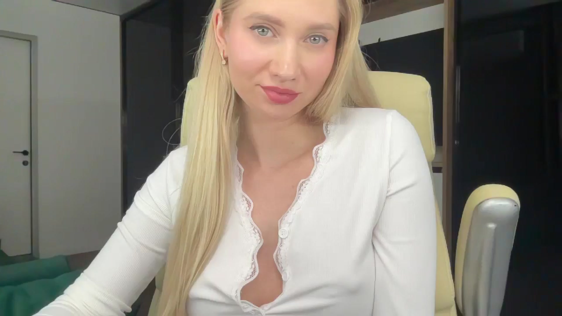 Gallery image thumbnail from Miss_Sylvia's myfreecams stream on, 02/26/2026, 22:23 image 20 of 20