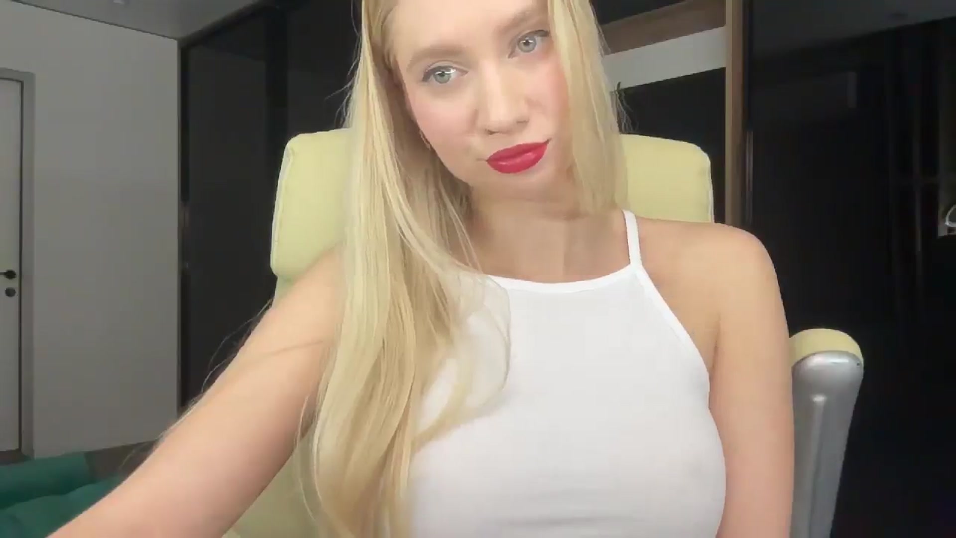 Gallery image thumbnail from Miss_Sylvia's myfreecams stream on, 02/27/2026, 18:04 image 11 of 20