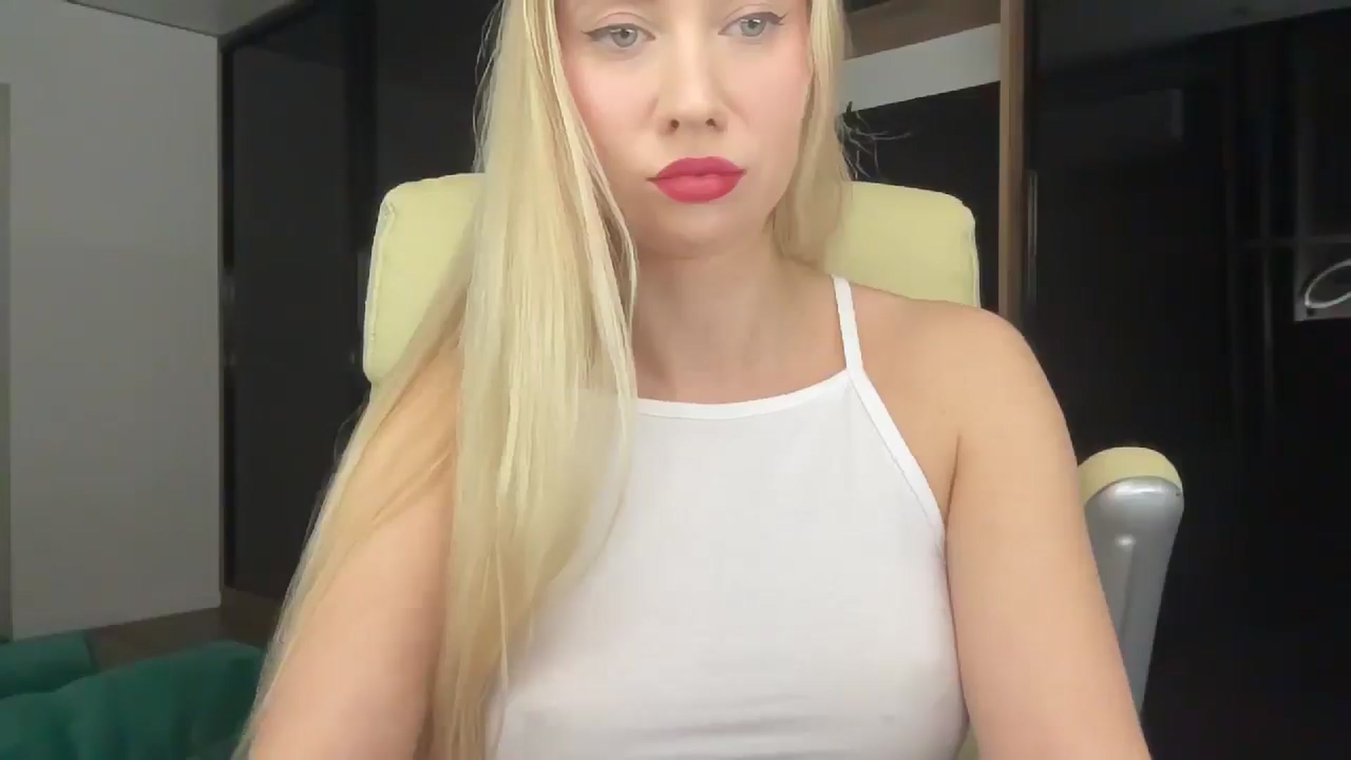 Gallery image thumbnail from Miss_Sylvia's myfreecams stream on, 02/27/2026, 19:48 image 16 of 20