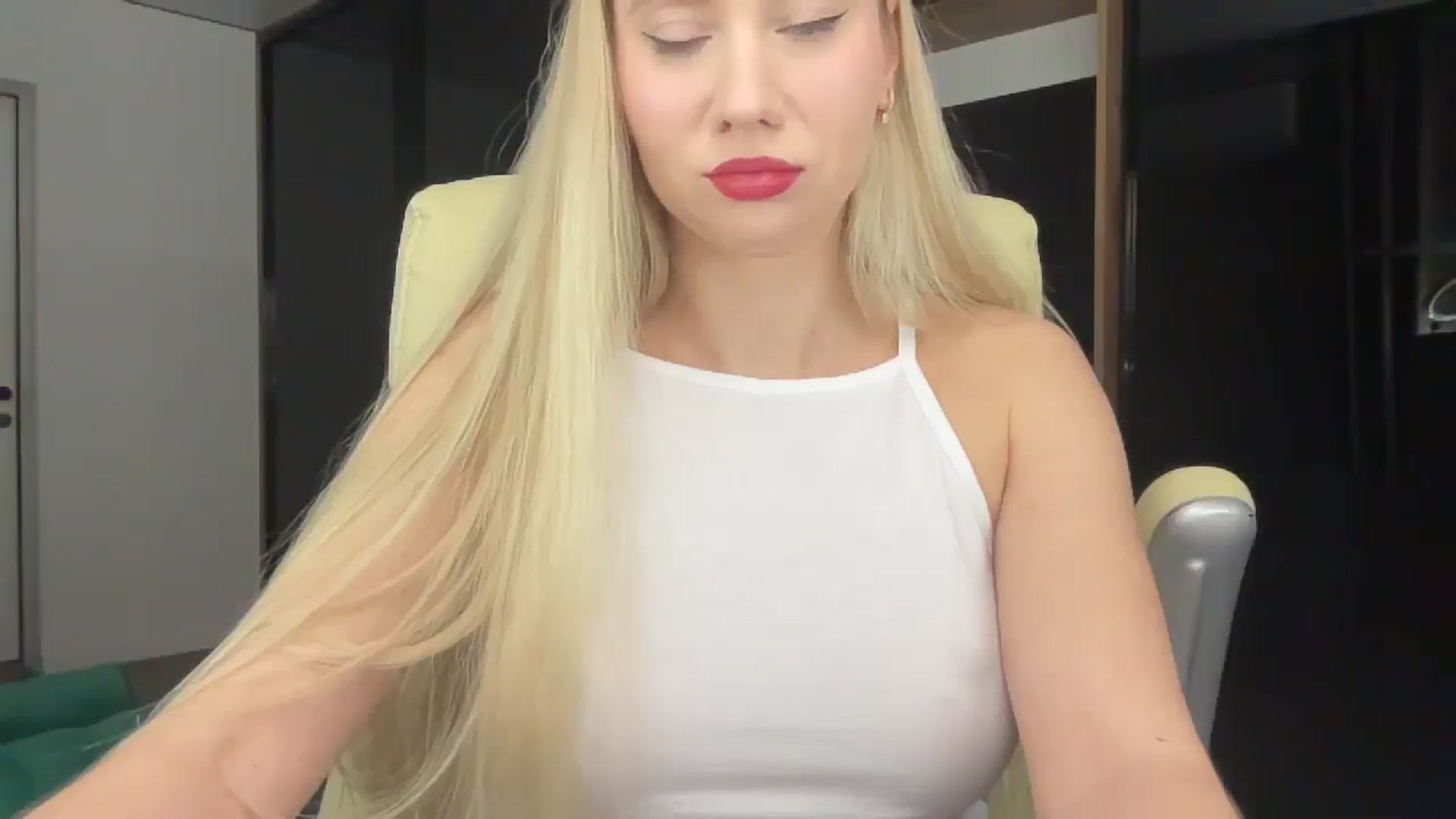 Gallery image thumbnail from Miss_Sylvia's myfreecams stream on, 02/27/2026, 19:48 image 8 of 20