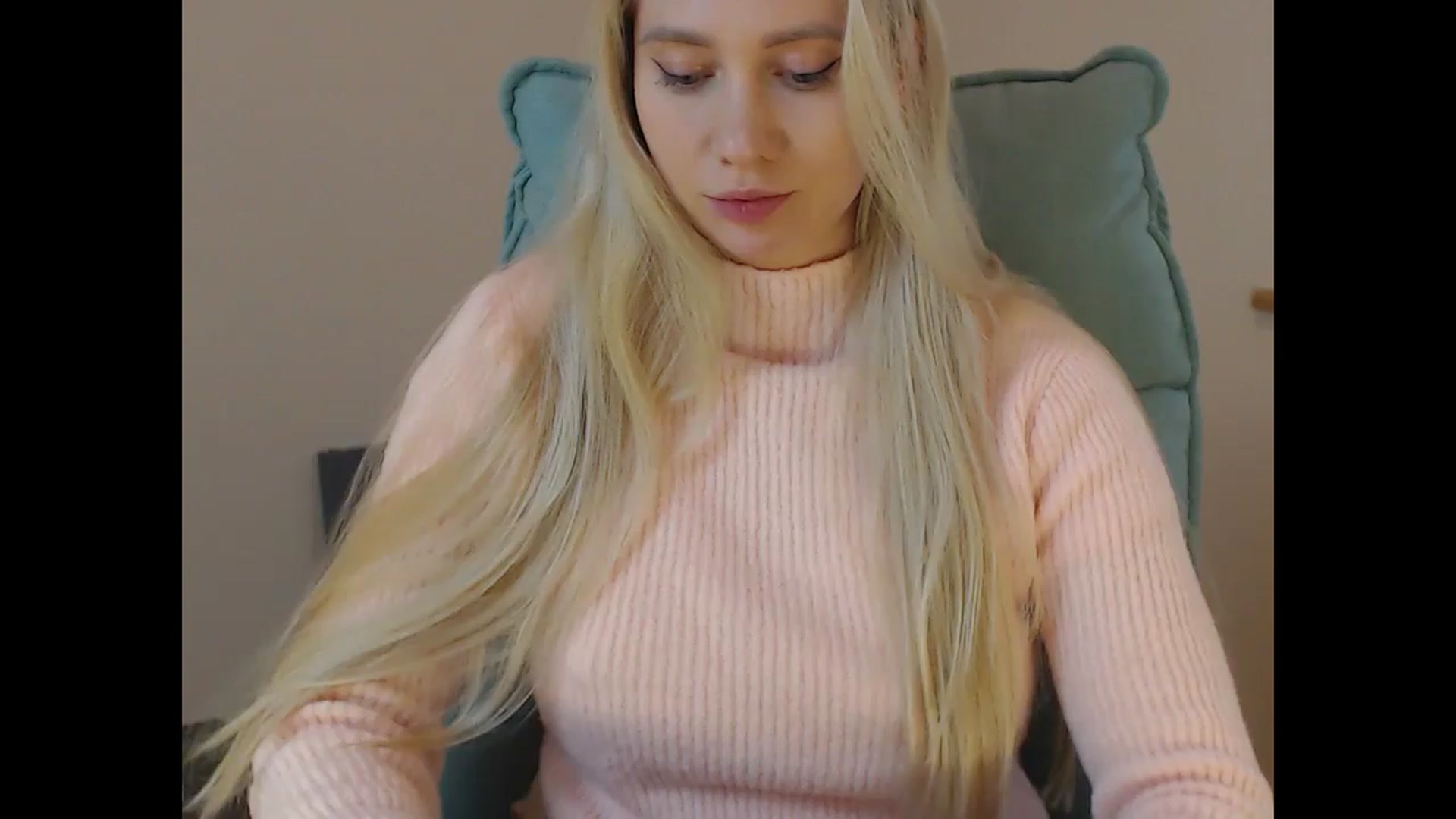 Gallery image thumbnail from Miss_Sylvia's myfreecams stream on, 03/01/2026, 20:48 image 18 of 20