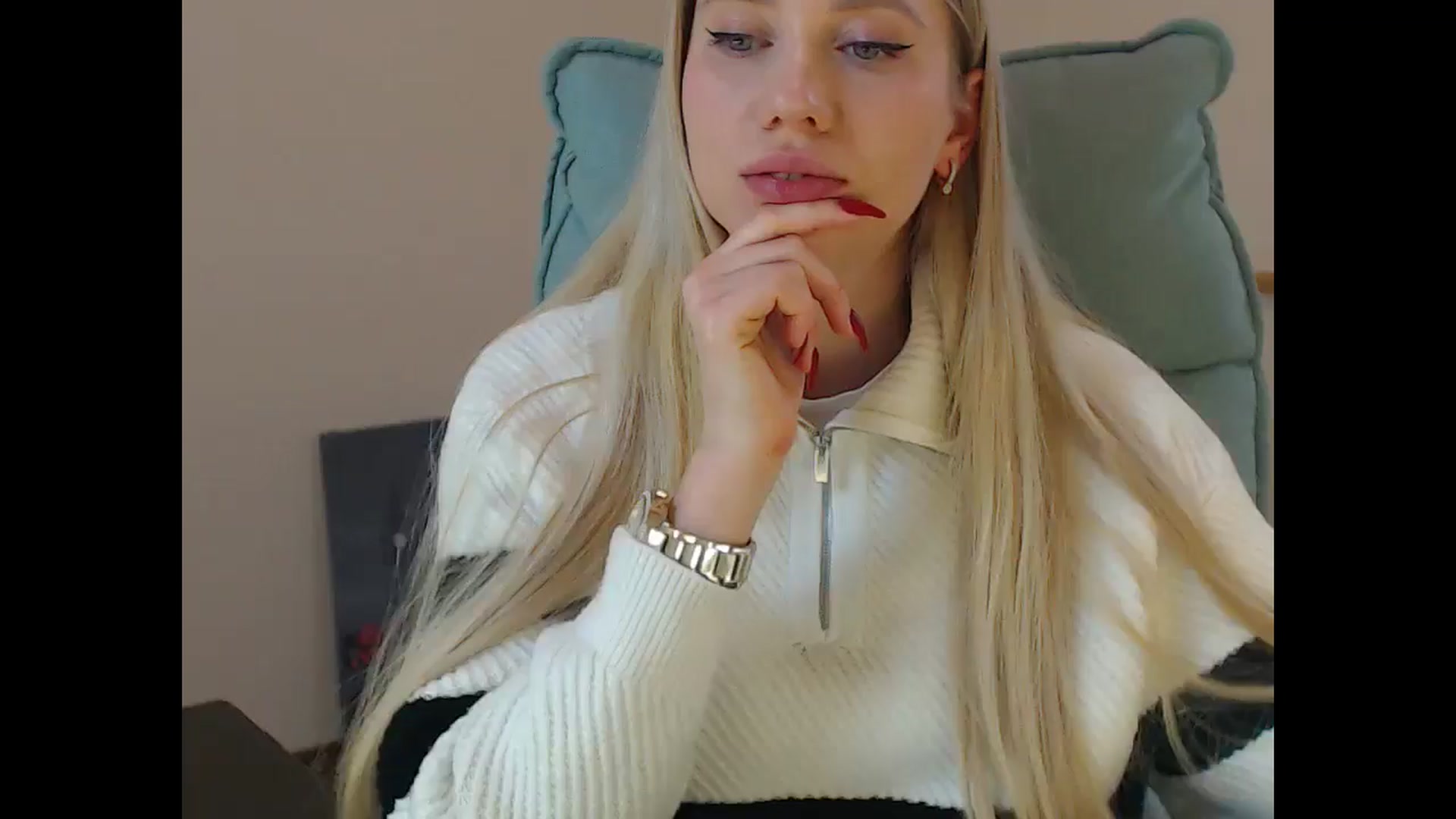 Gallery image thumbnail from Miss_Sylvia's myfreecams stream on, 03/02/2026, 18:54 image 3 of 20