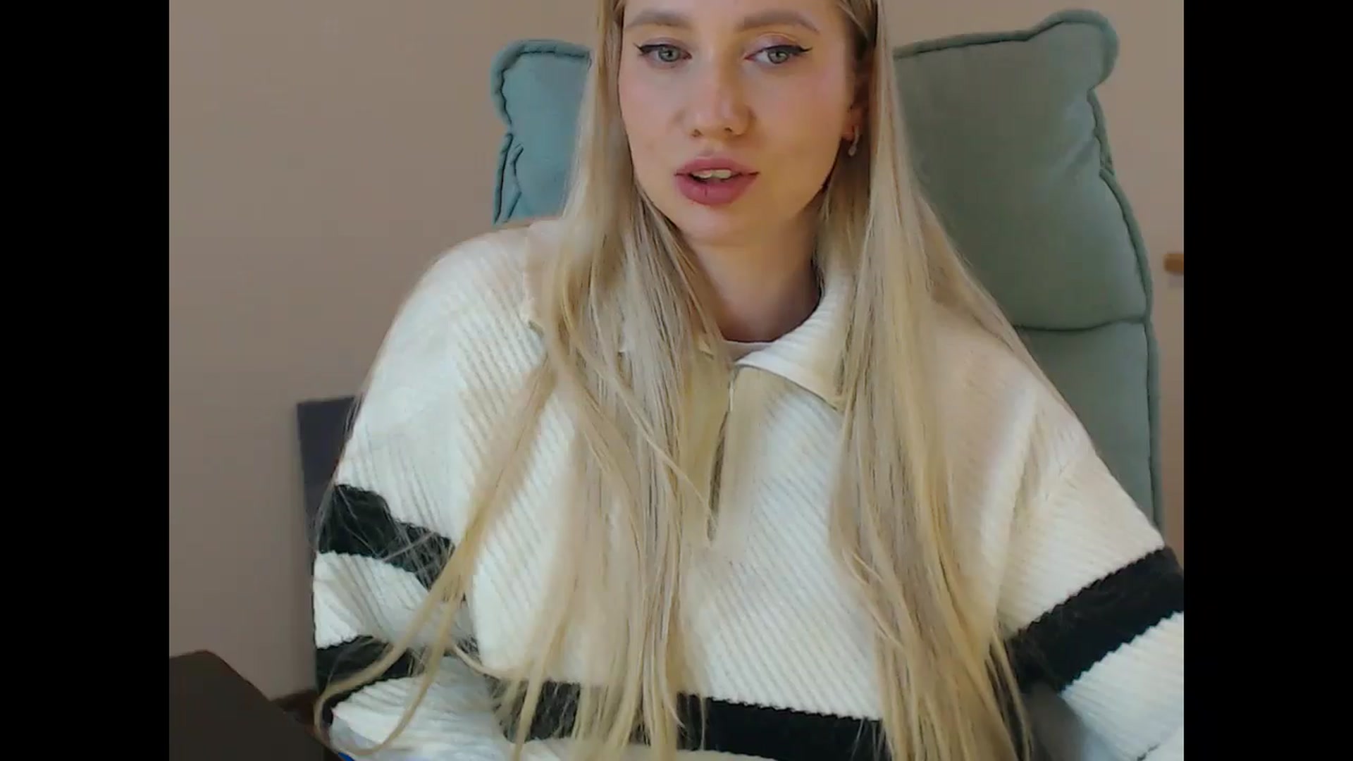 Gallery image thumbnail from Miss_Sylvia's myfreecams stream on, 03/02/2026, 18:54 image 13 of 20