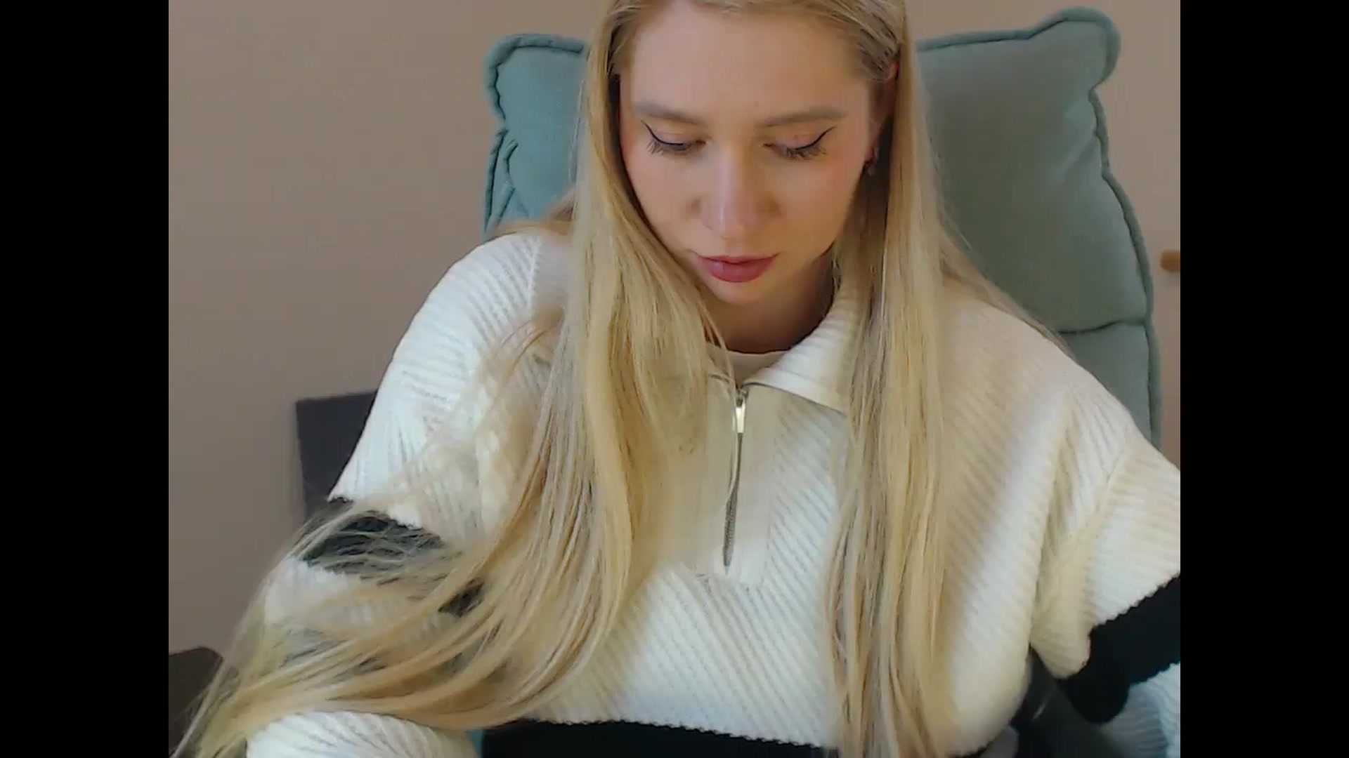 Gallery image thumbnail from Miss_Sylvia's myfreecams stream on, 03/02/2026, 18:54 image 20 of 20