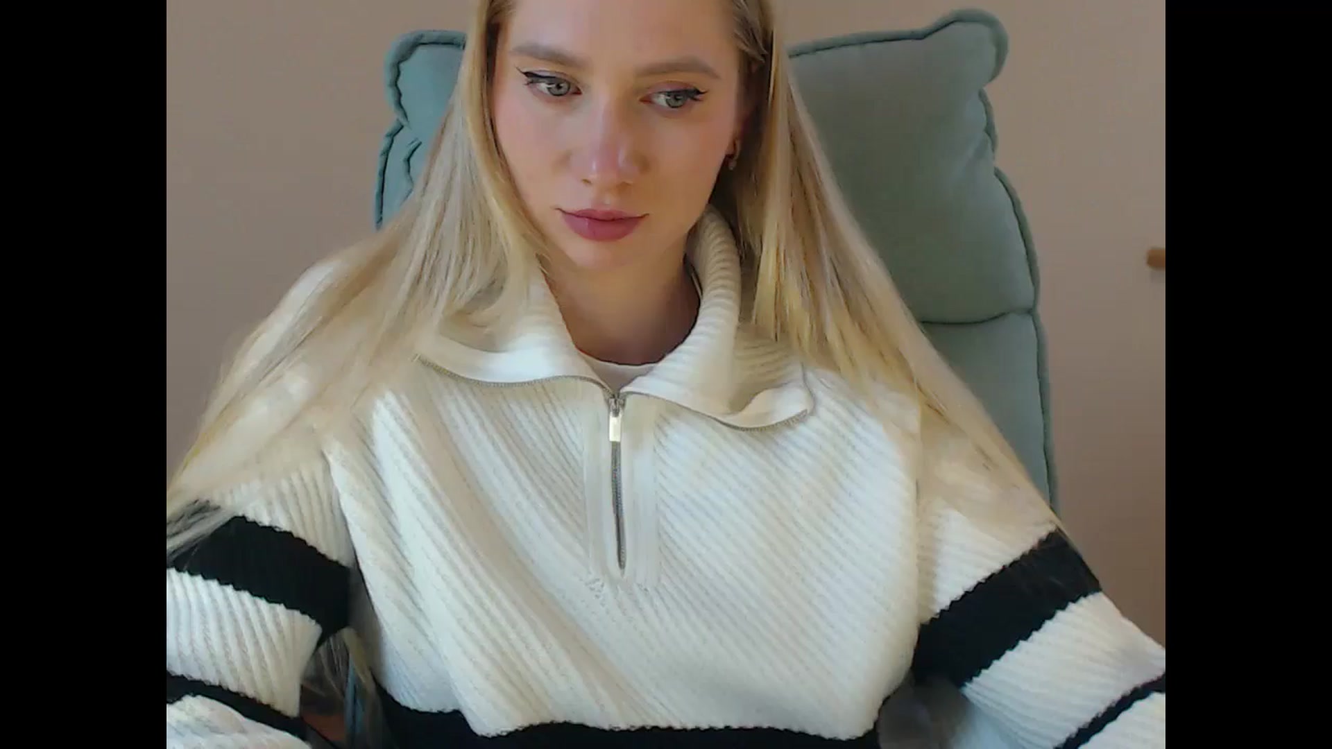 Gallery image thumbnail from Miss_Sylvia's myfreecams stream on, 03/02/2026, 20:09 image 6 of 20