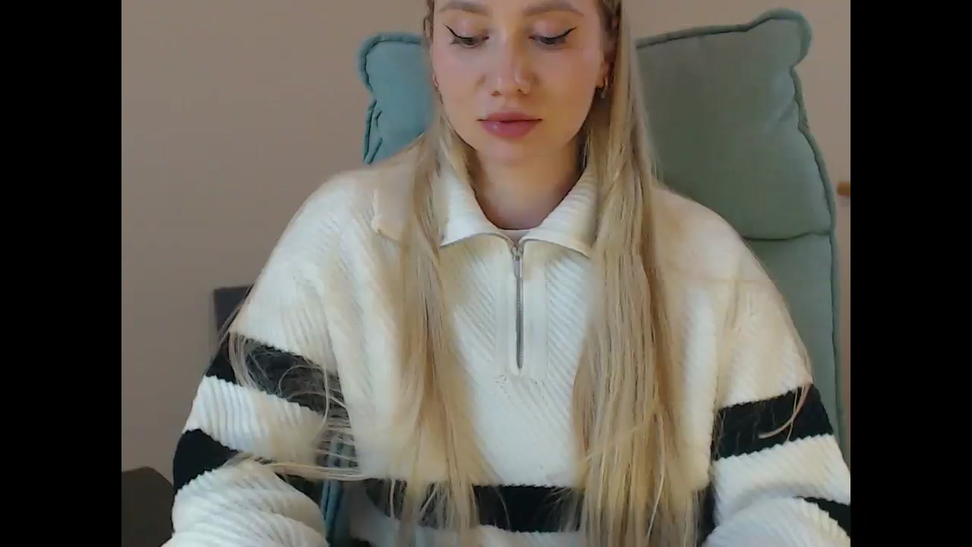 Gallery image thumbnail from Miss_Sylvia's myfreecams stream on, 03/02/2026, 20:09 image 18 of 20