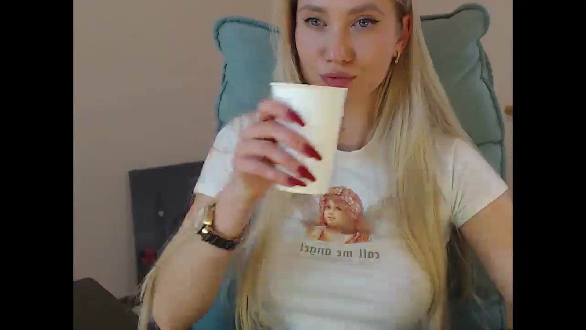 Gallery image thumbnail from Miss_Sylvia's myfreecams stream on, 03/02/2026, 21:17 image 6 of 20