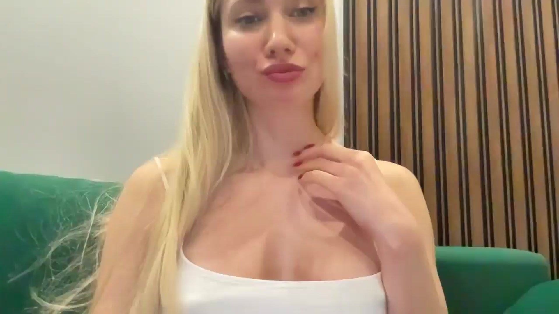 Gallery image thumbnail from Miss_Sylvia's myfreecams stream on, 03/03/2026, 20:34 image 14 of 20