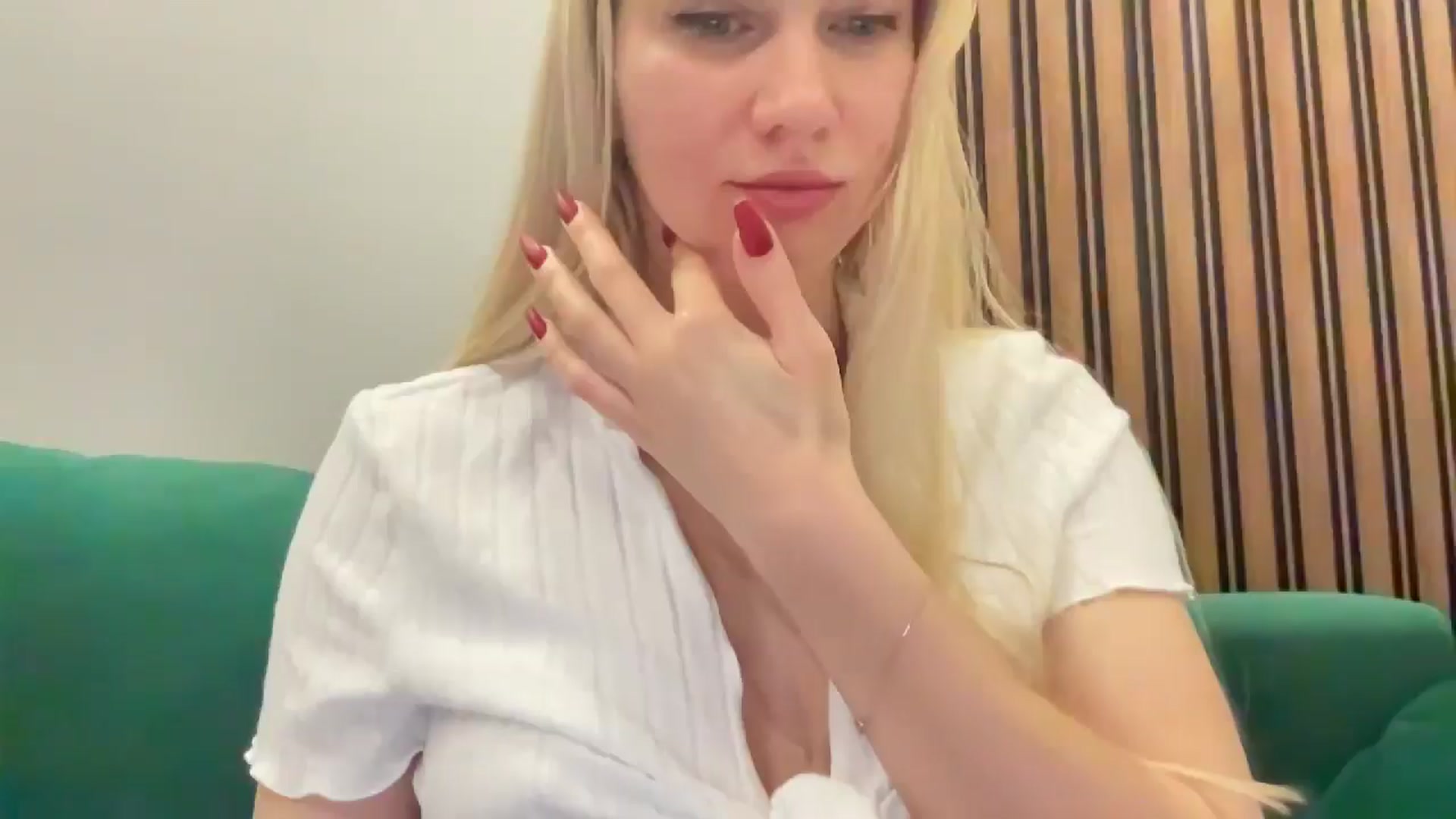 Gallery image thumbnail from Miss_Sylvia's myfreecams stream on, 03/04/2026, 20:56 image 1 of 20