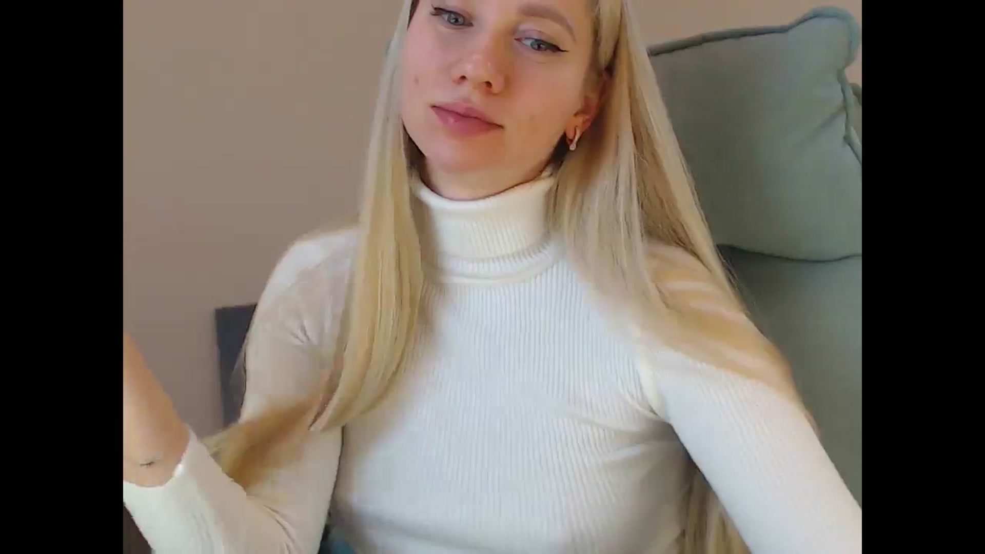 Gallery image thumbnail from Miss_Sylvia's myfreecams stream on, 03/05/2026, 18:12 image 17 of 20