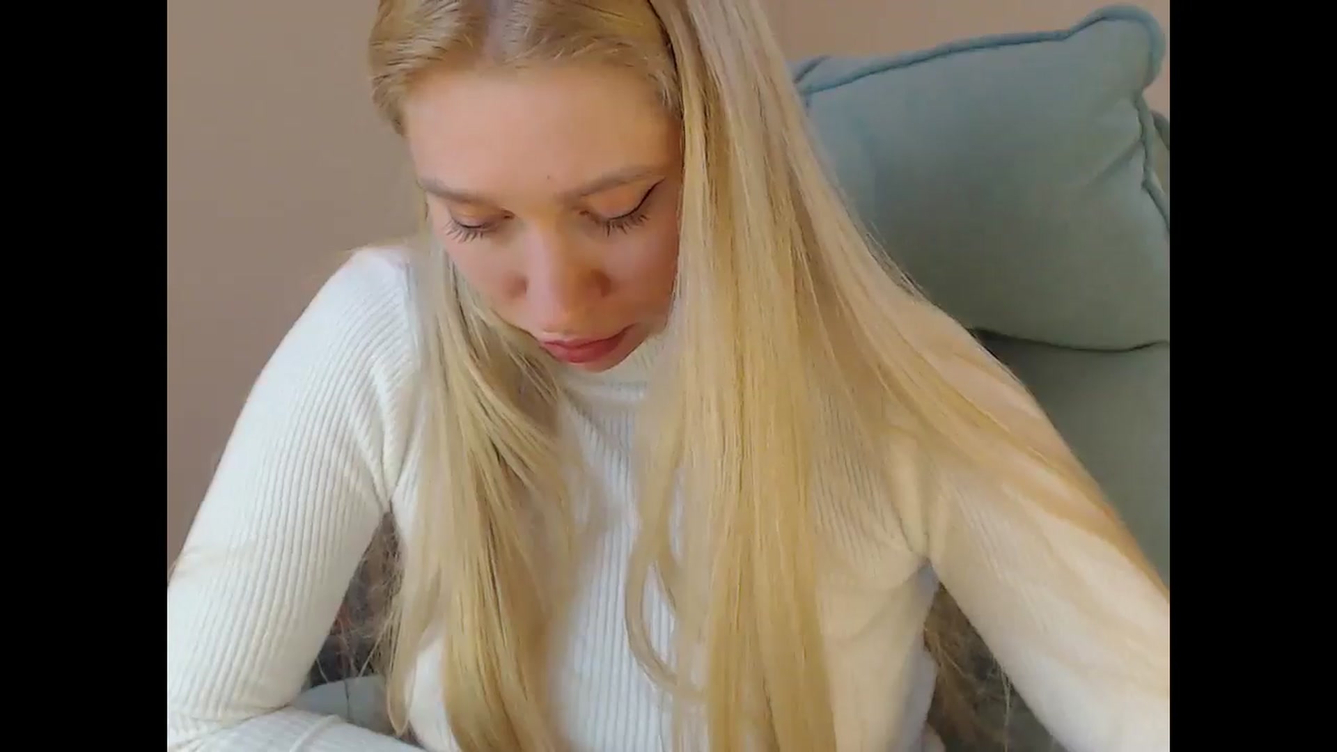 Gallery image thumbnail from Miss_Sylvia's myfreecams stream on, 03/05/2026, 18:30 image 2 of 20