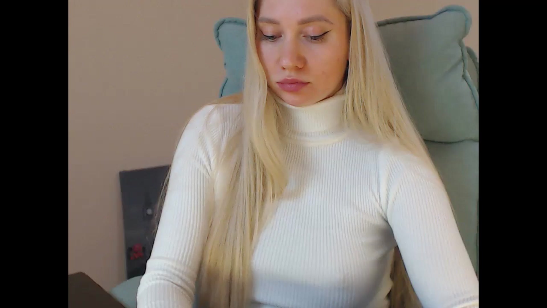 Gallery image thumbnail from Miss_Sylvia's myfreecams stream on, 03/05/2026, 18:30 image 15 of 20