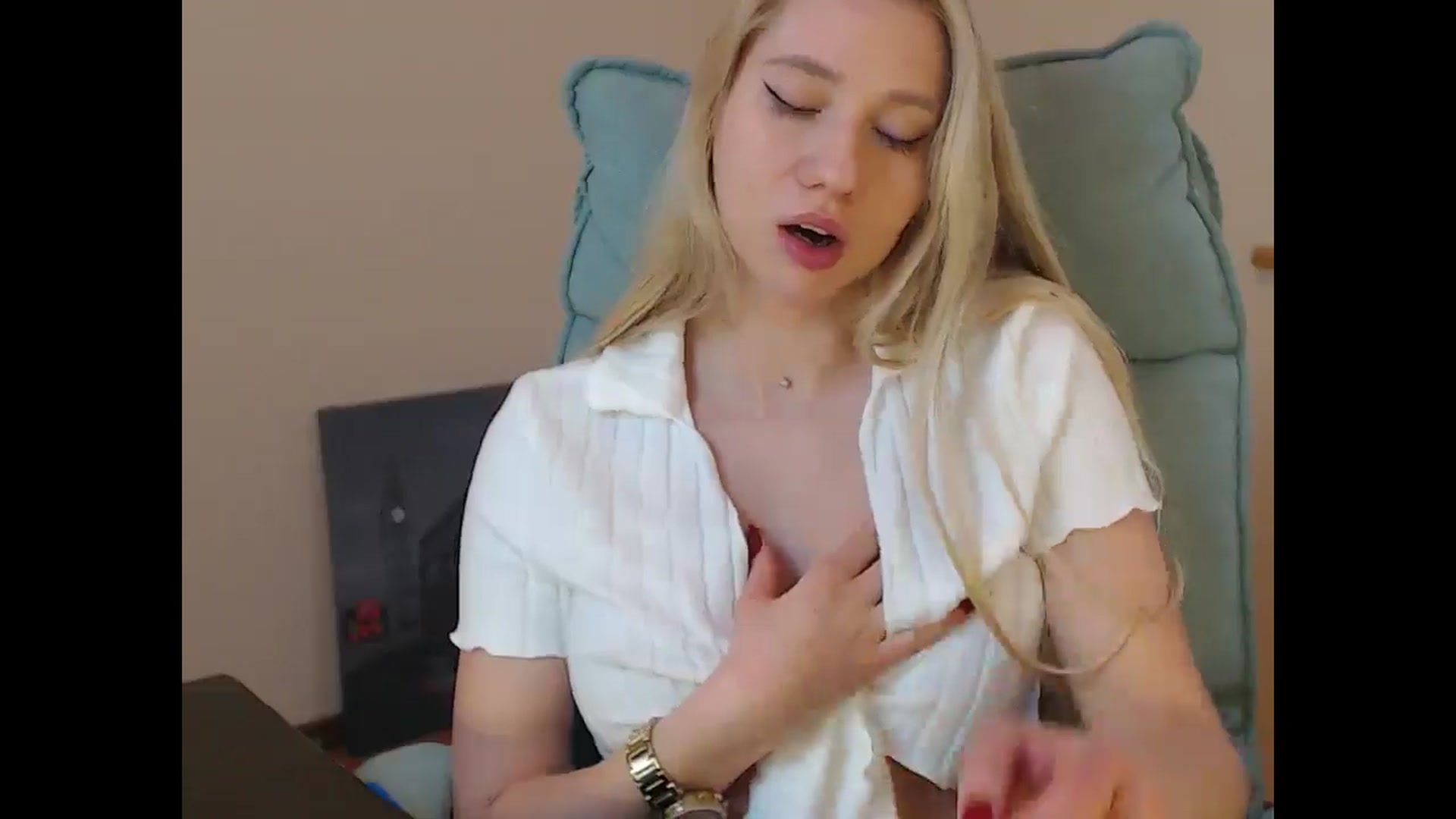 Gallery image thumbnail from Miss_Sylvia's myfreecams stream on, 03/06/2026, 20:05 image 6 of 20