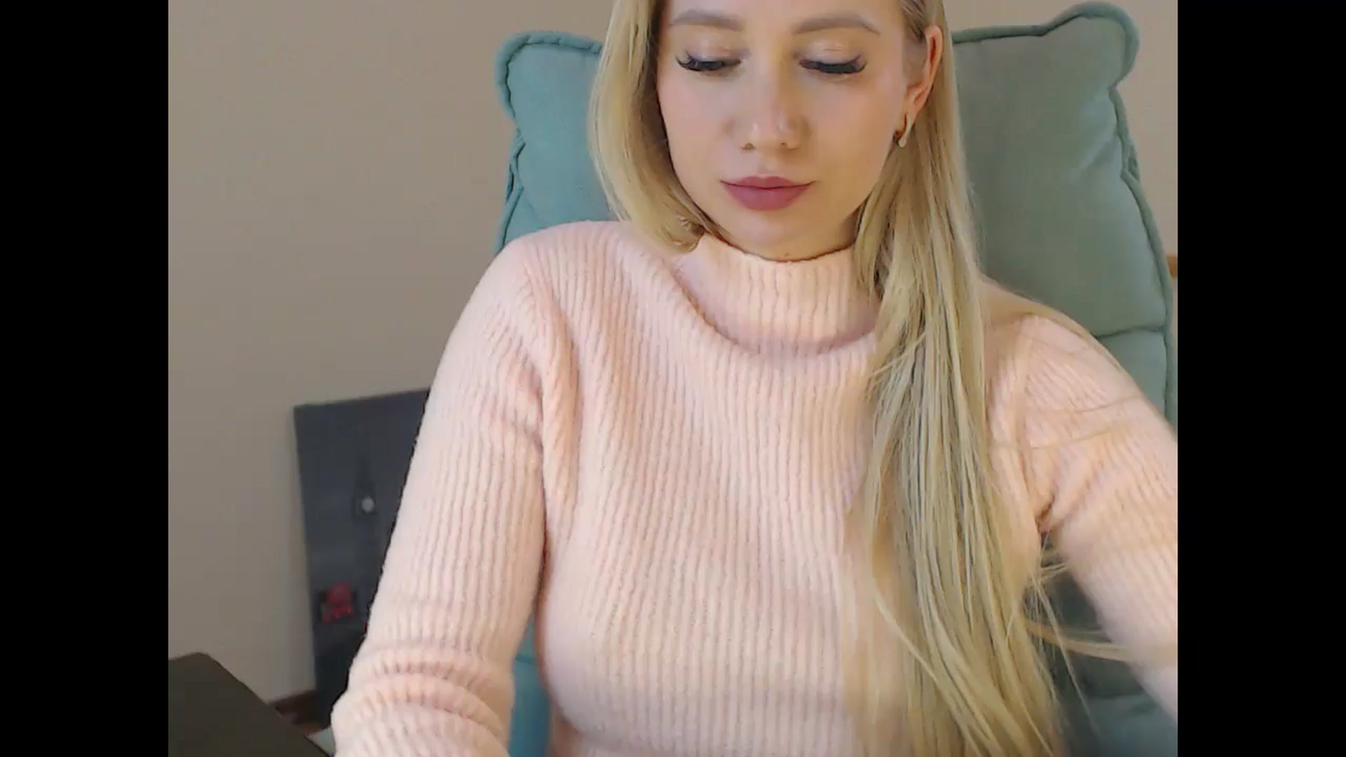 Gallery image thumbnail from Miss_Sylvia's myfreecams stream on, 03/07/2026, 19:57 image 12 of 20