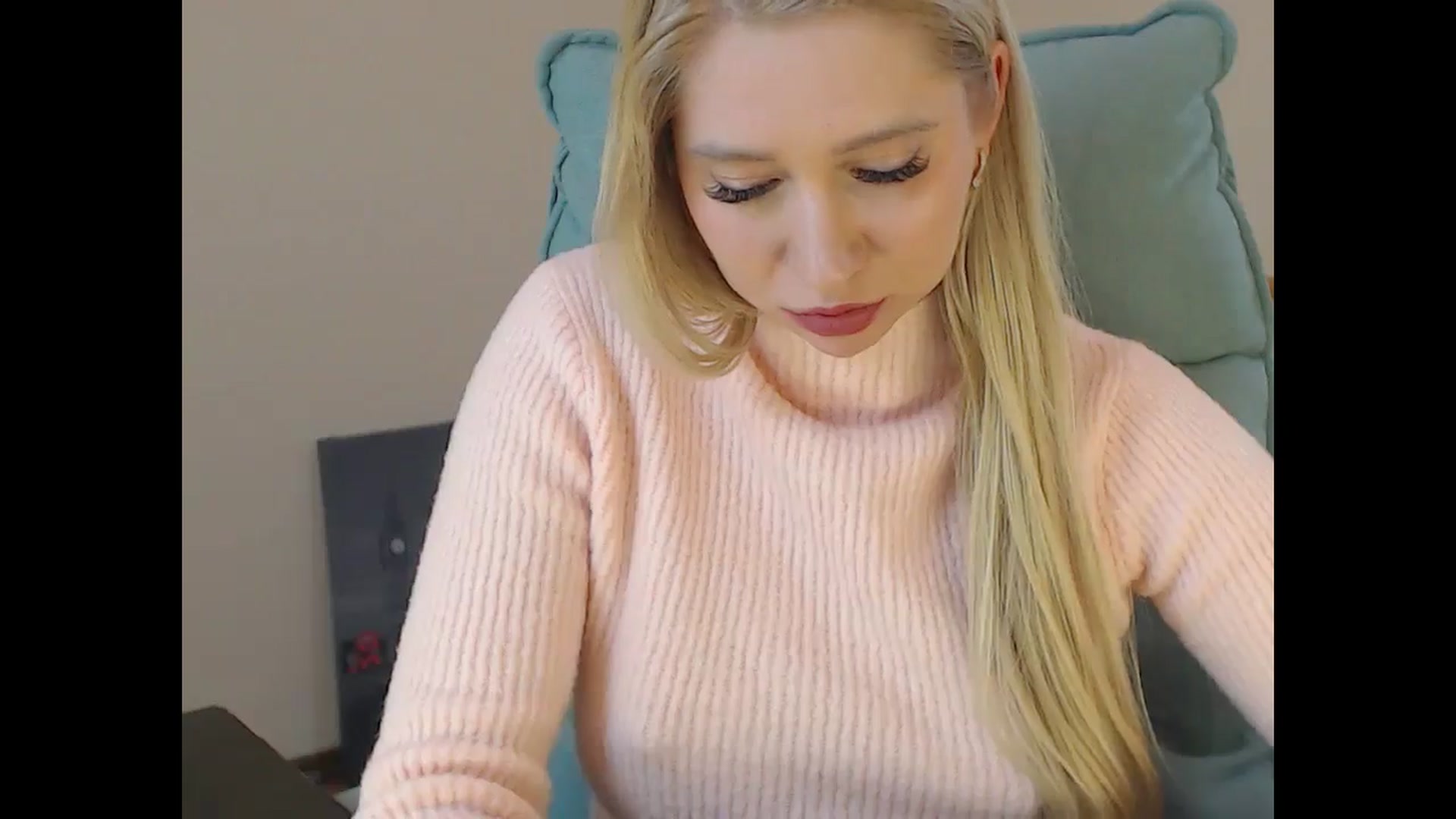 Gallery image thumbnail from Miss_Sylvia's myfreecams stream on, 03/07/2026, 19:57 image 13 of 20