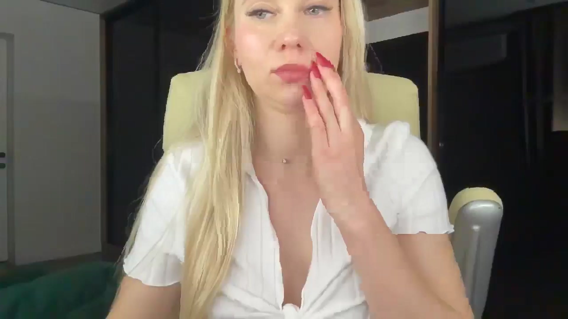 Gallery image thumbnail from Miss_Sylvia's myfreecams stream on, 03/09/2026, 21:30 image 9 of 20