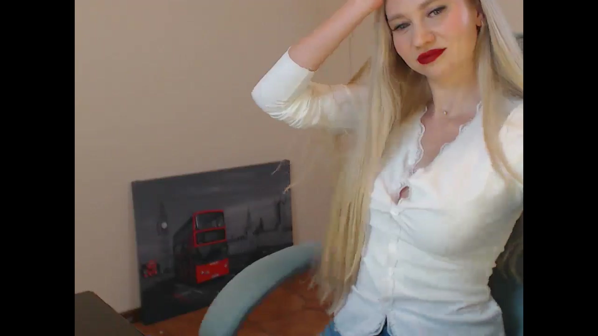 Gallery image thumbnail from Miss_Sylvia's myfreecams stream on, 03/11/2026, 19:21 image 17 of 20
