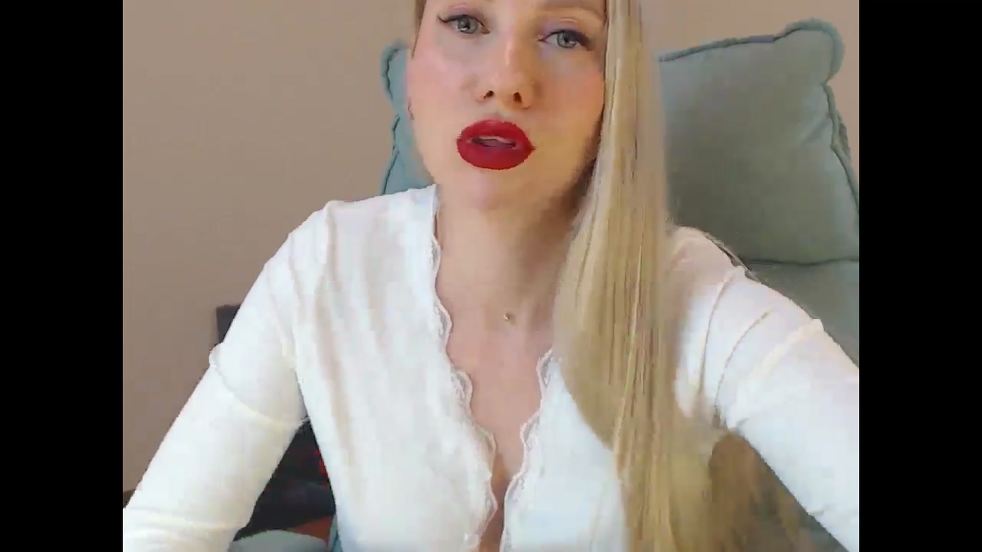 Gallery image thumbnail from Miss_Sylvia's myfreecams stream on, 03/11/2026, 20:49 image 12 of 20