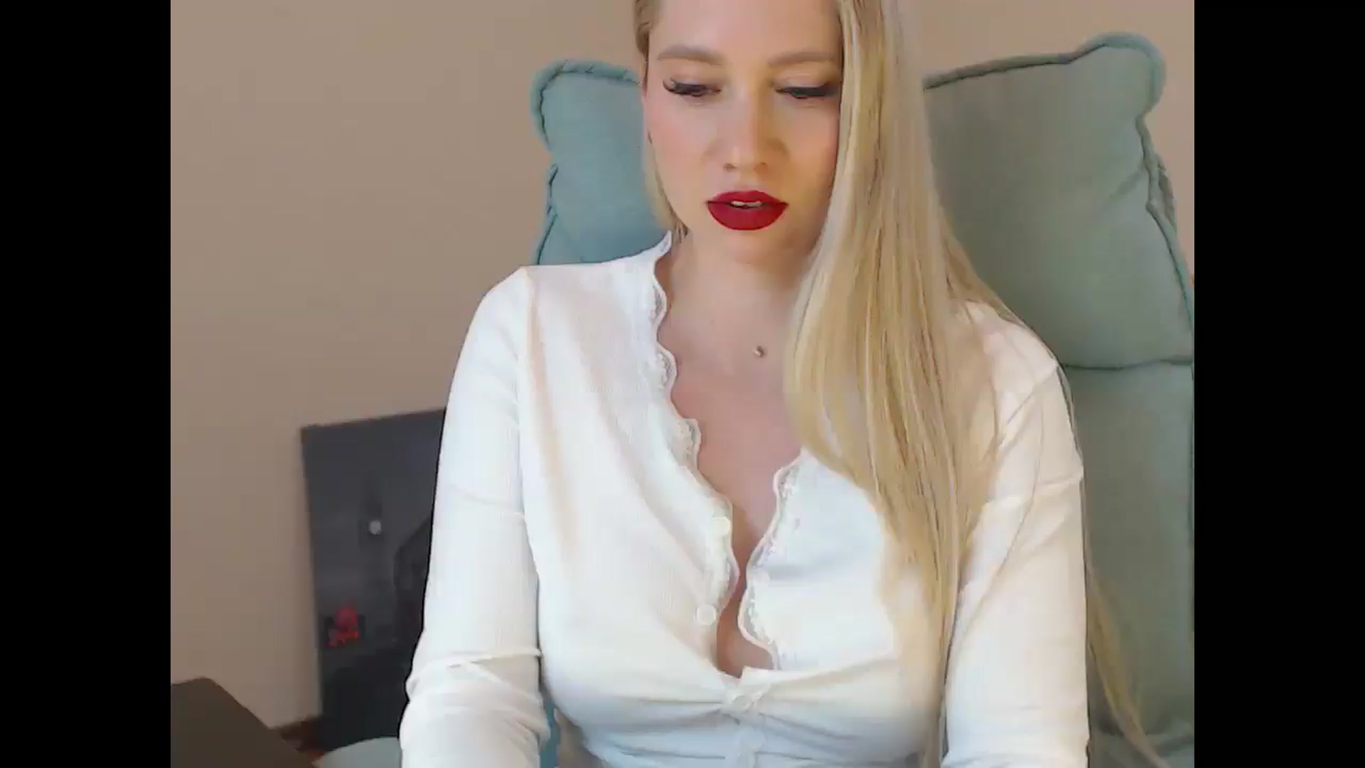 Gallery image thumbnail from Miss_Sylvia's myfreecams stream on, 03/11/2026, 20:49 image 11 of 20