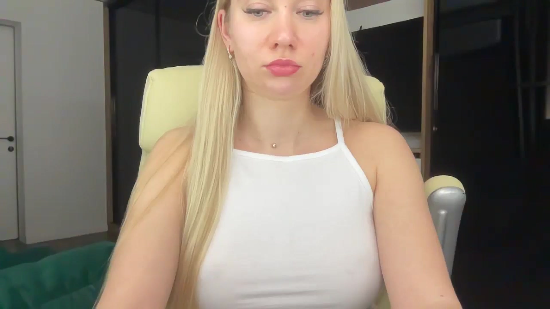 Gallery image thumbnail from Miss_Sylvia's myfreecams stream on, 03/12/2026, 20:27 image 10 of 20