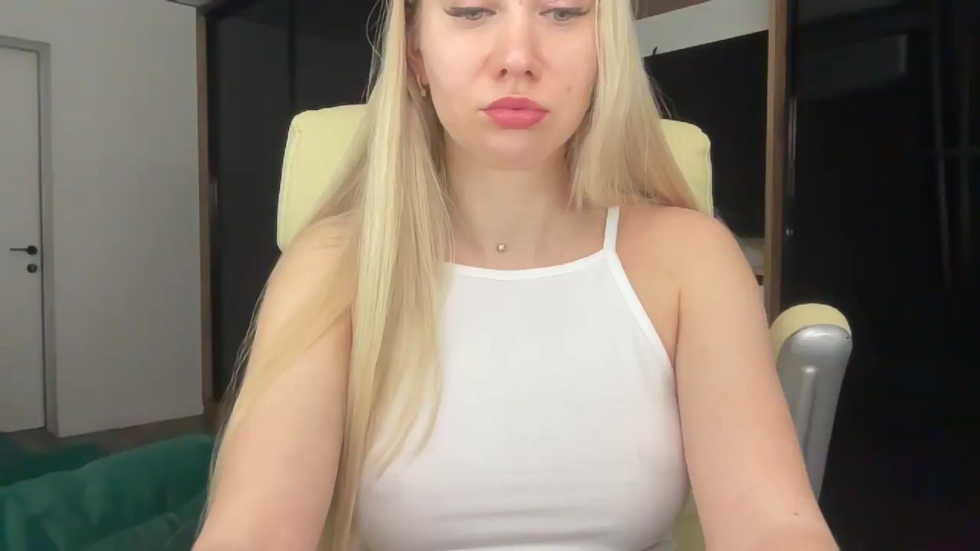 Gallery image thumbnail from Miss_Sylvia's myfreecams stream on, 03/12/2026, 20:27 image 12 of 20