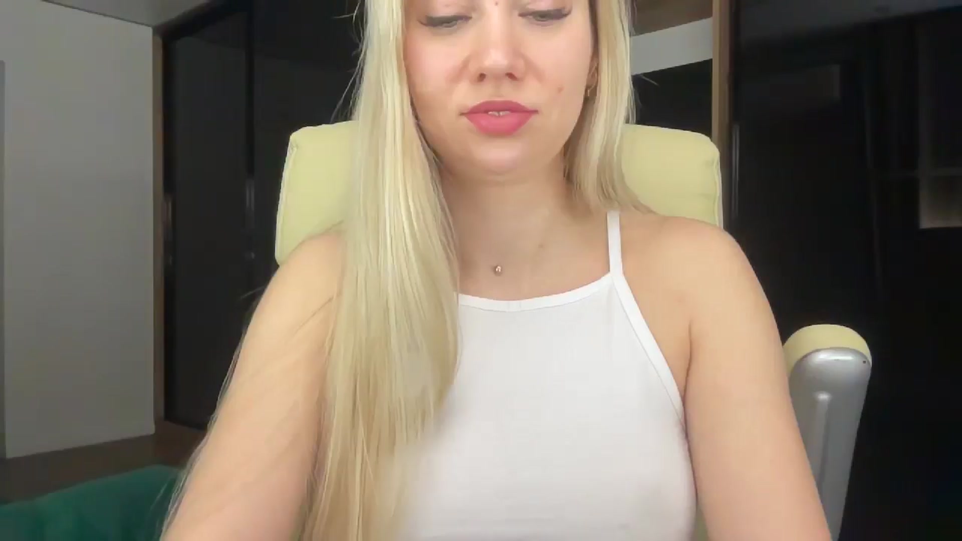 Gallery image thumbnail from Miss_Sylvia's myfreecams stream on, 03/12/2026, 21:31 image 17 of 20