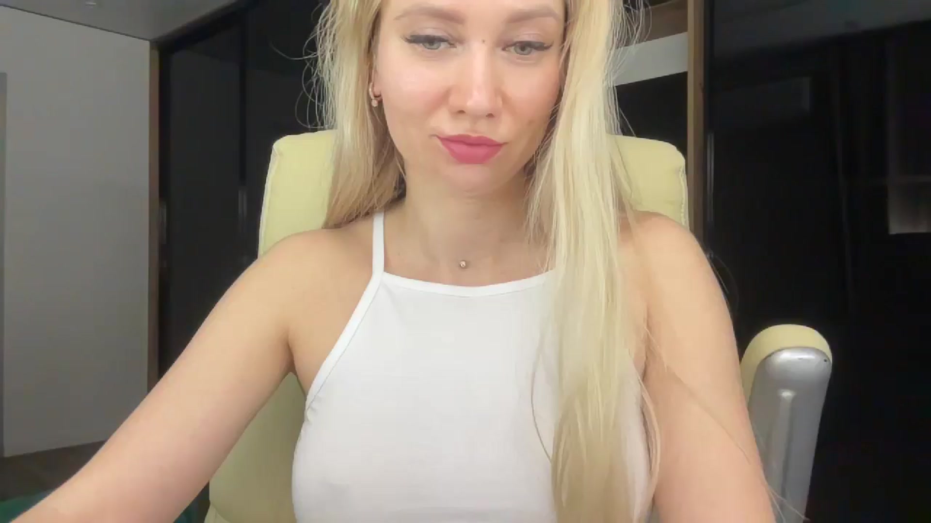 Gallery image thumbnail from Miss_Sylvia's myfreecams stream on, 03/12/2026, 21:31 image 12 of 20
