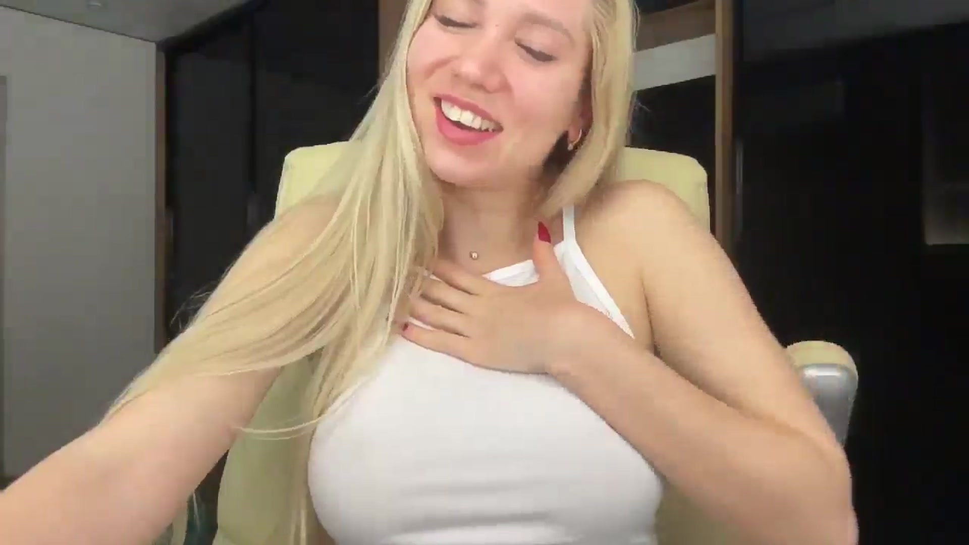 Gallery image thumbnail from Miss_Sylvia's myfreecams stream on, 03/12/2026, 21:31 image 8 of 20