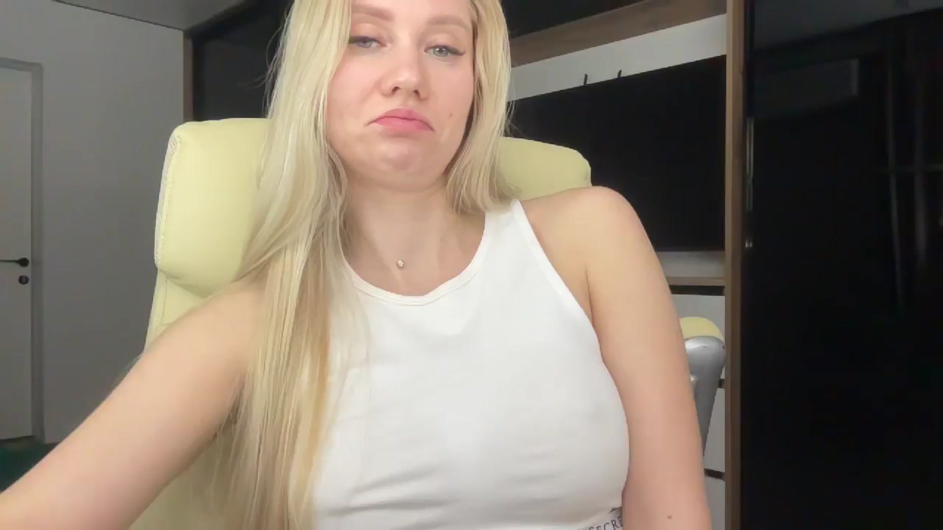 Gallery image thumbnail from Miss_Sylvia's myfreecams stream on, 03/13/2026, 17:59 image 4 of 20