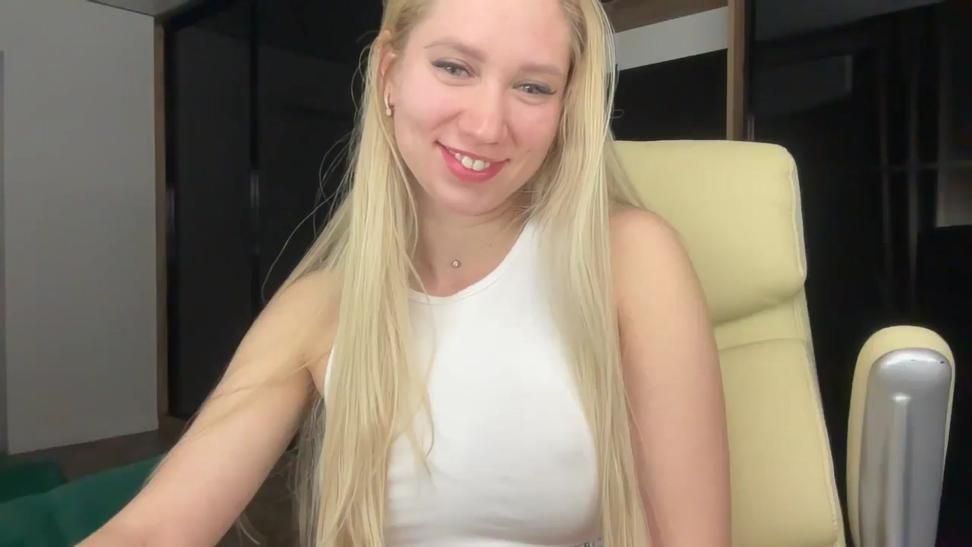 Gallery image thumbnail from Miss_Sylvia's myfreecams stream on, 03/13/2026, 20:28 image 19 of 20