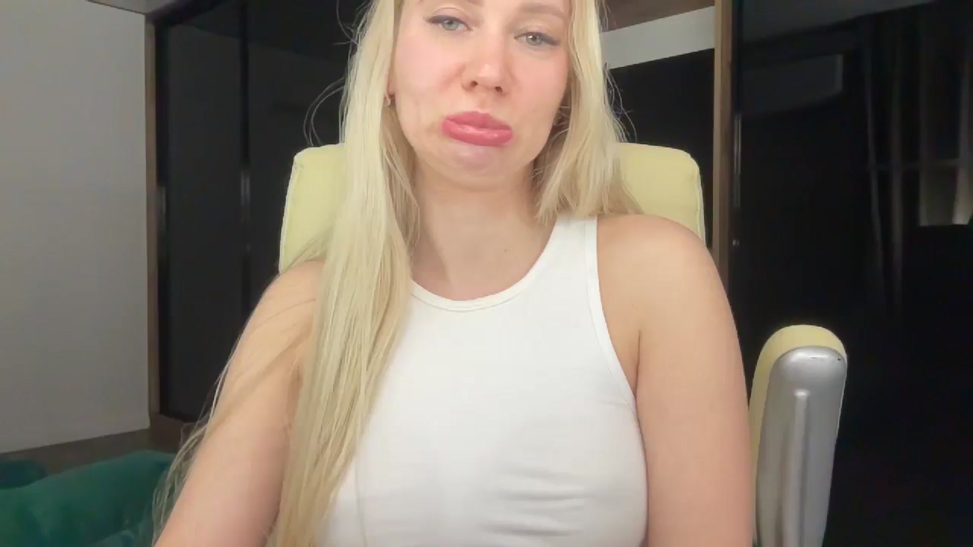 Gallery image thumbnail from Miss_Sylvia's myfreecams stream on, 03/16/2026, 17:50 image 13 of 20