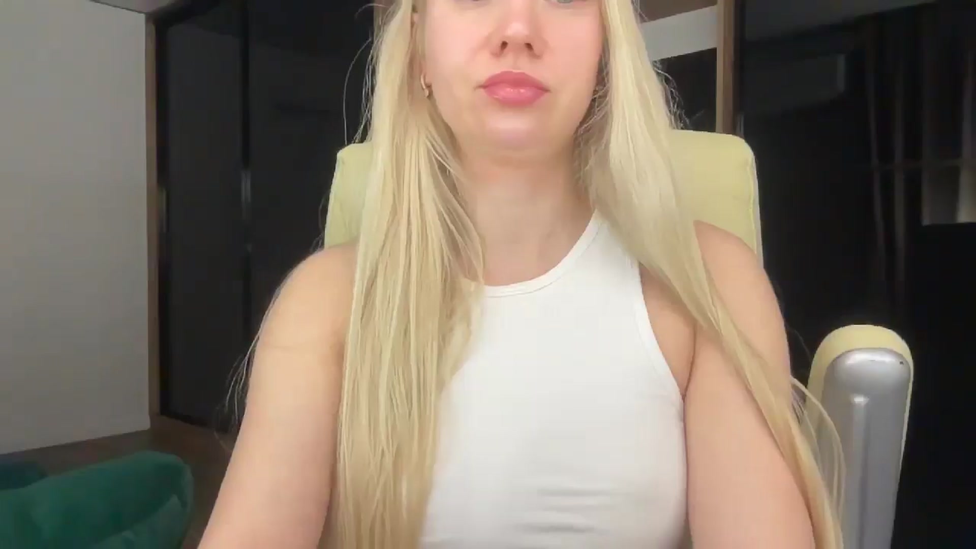 Gallery image thumbnail from Miss_Sylvia's myfreecams stream on, 03/16/2026, 17:50 image 4 of 20