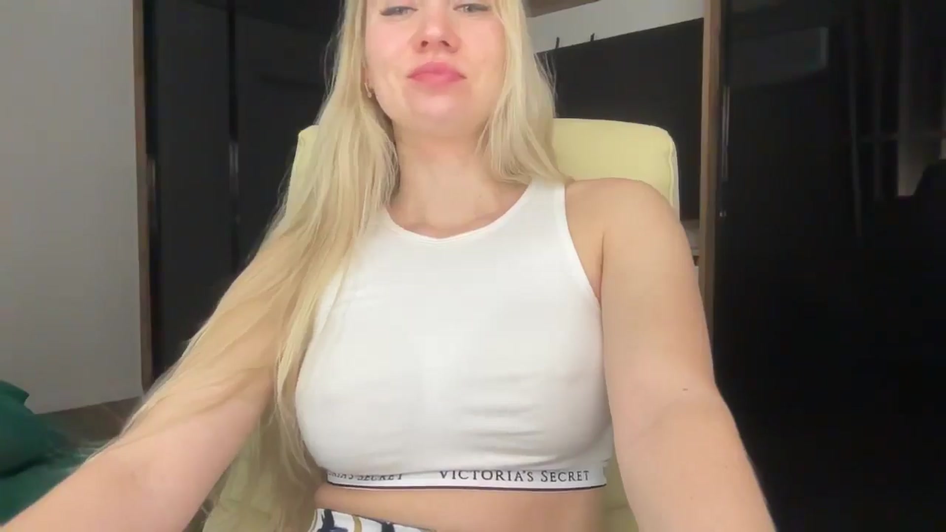 Gallery image thumbnail from Miss_Sylvia's myfreecams stream on, 03/16/2026, 20:44 image 4 of 20