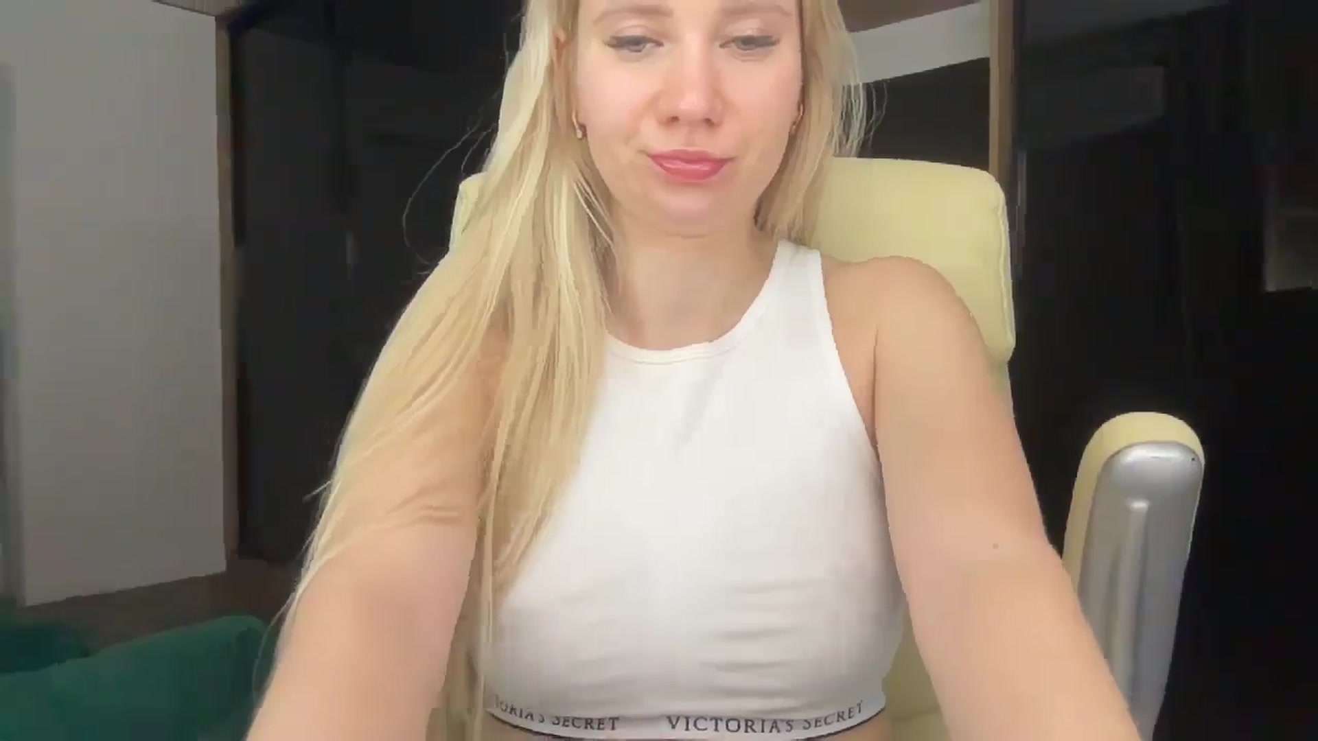 Gallery image thumbnail from Miss_Sylvia's myfreecams stream on, 03/16/2026, 21:32 image 10 of 20
