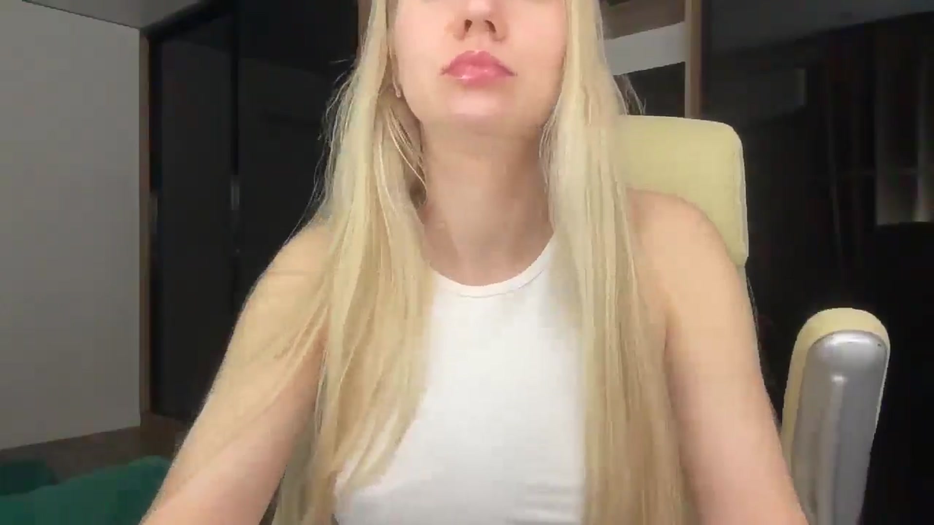 Gallery image thumbnail from Miss_Sylvia's myfreecams stream on, 03/16/2026, 21:32 image 2 of 20