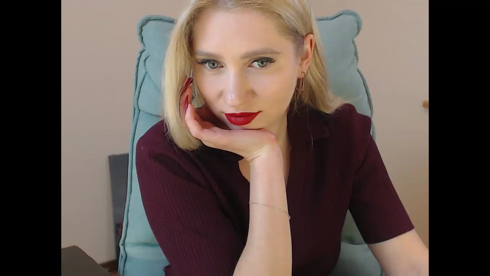 Gallery image thumbnail from Miss_Sylvia's myfreecams stream on, 03/17/2026, 16:55 image 11 of 20