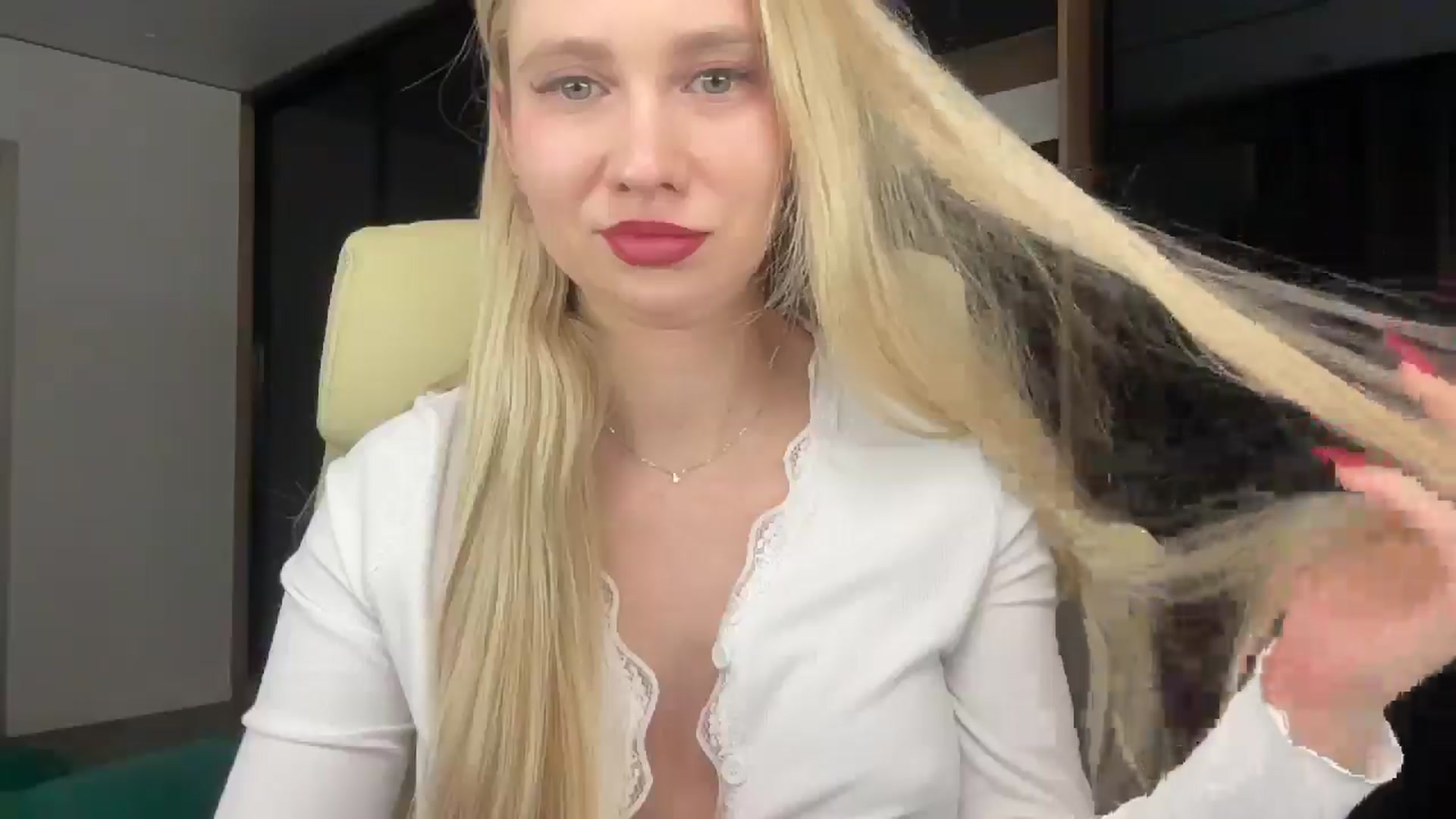 Gallery image thumbnail from Miss_Sylvia's myfreecams stream on, 03/18/2026, 18:30 image 20 of 20